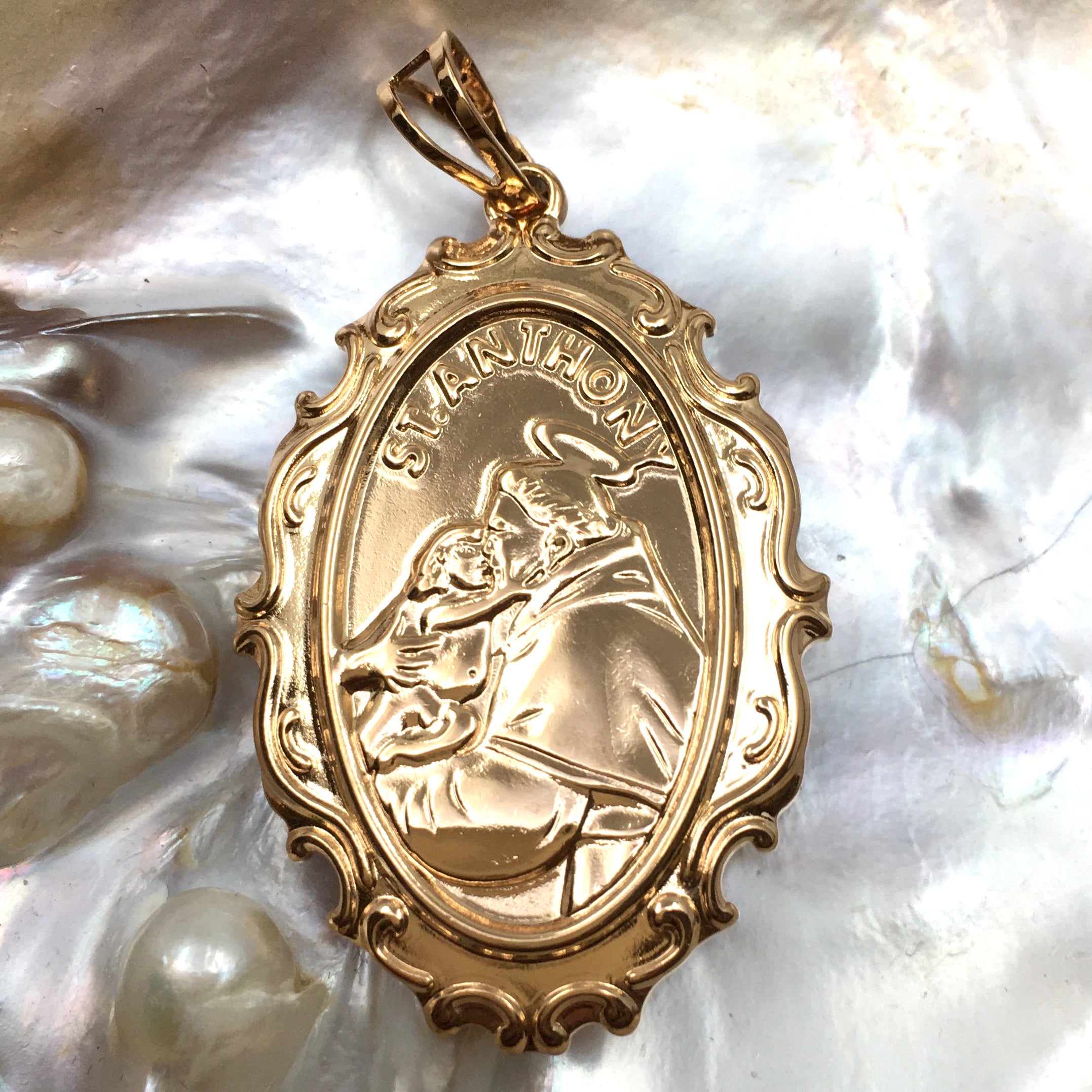 Saint Anthony Oval Carved Charm | Bellaire Wholesale