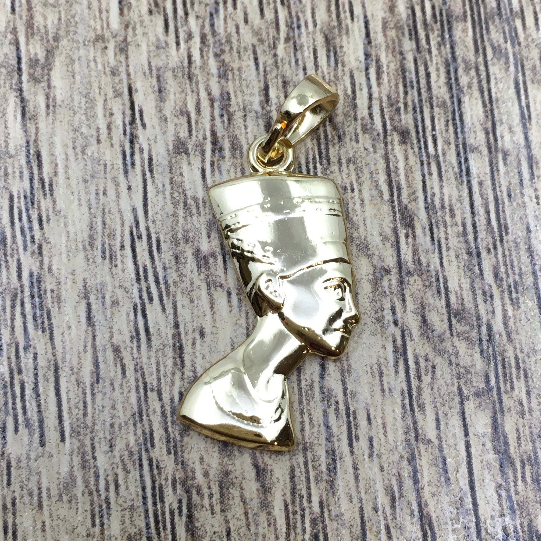 African Queen Head Charm Nefertiti, | Bellaire Wholesale