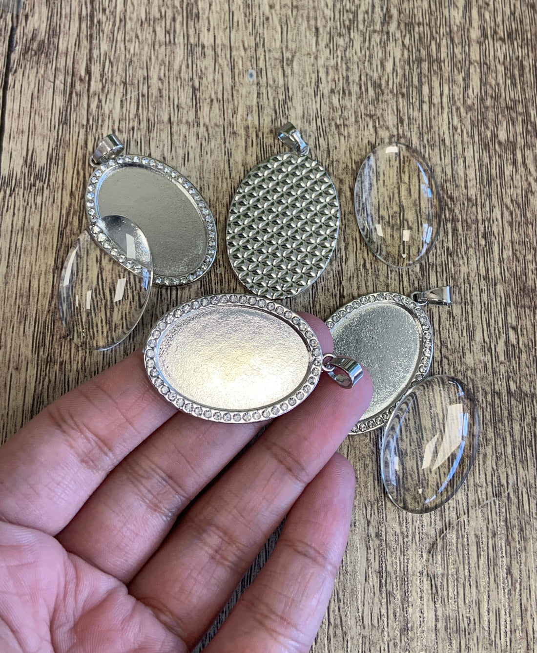 Oval Alloy Silver Rhinestone Photo frame Pendant | Bellaire Wholesale