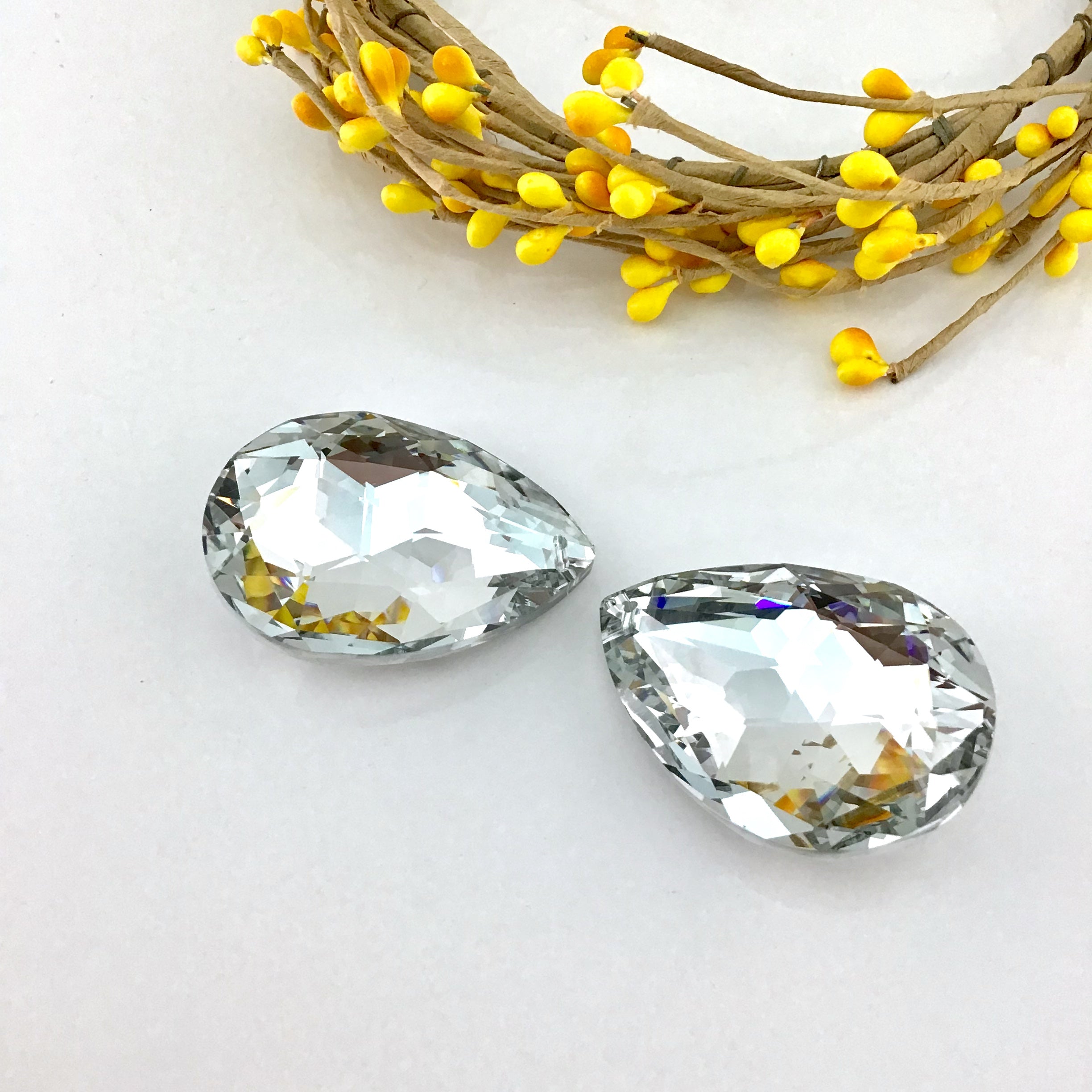 Glass Teardrop Pendant, Argentia Silver | Bellaire Wholesale