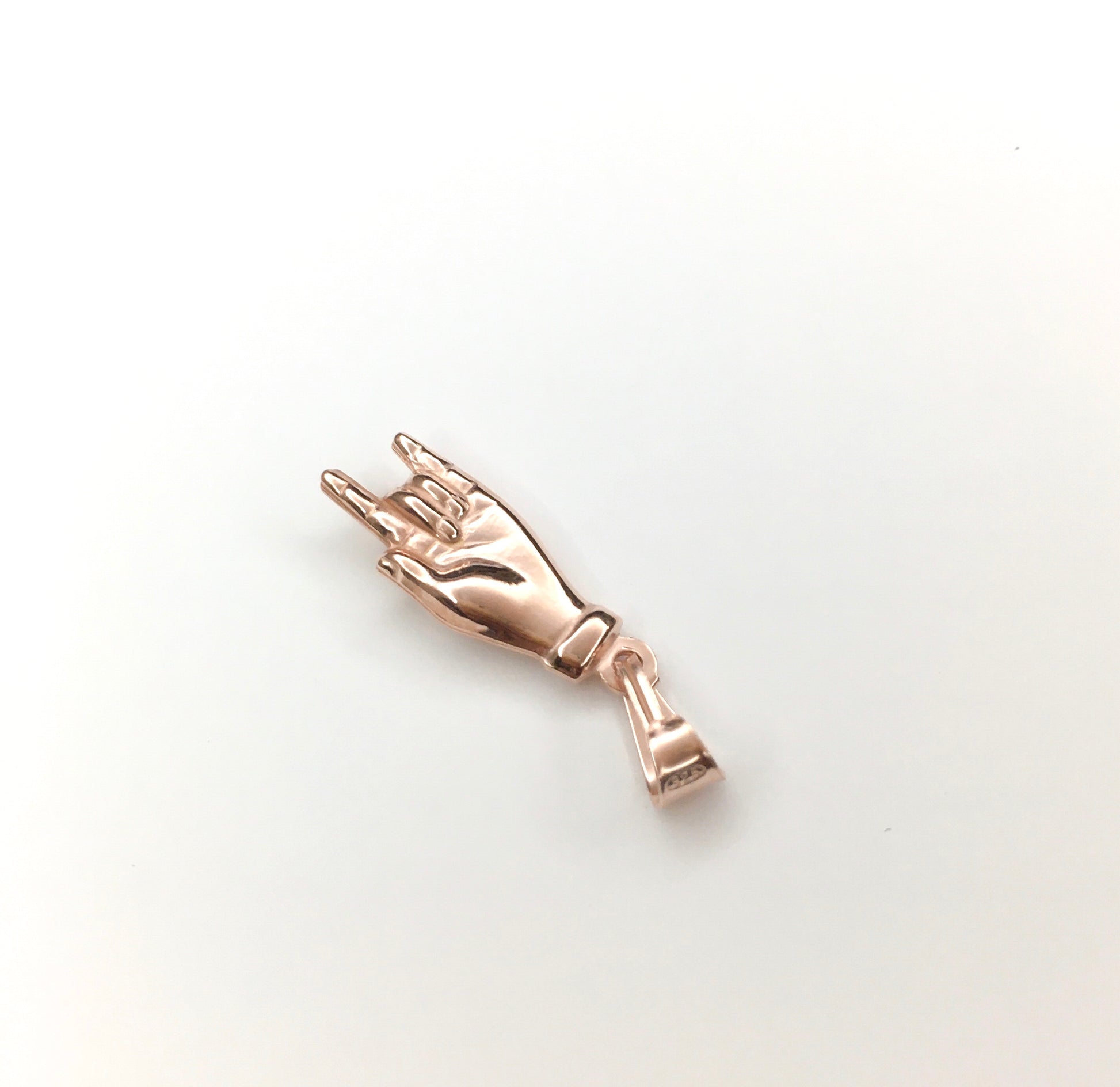 925 Sterling Silver Manu Cornuto Pendant | Bellaire Wholesale
