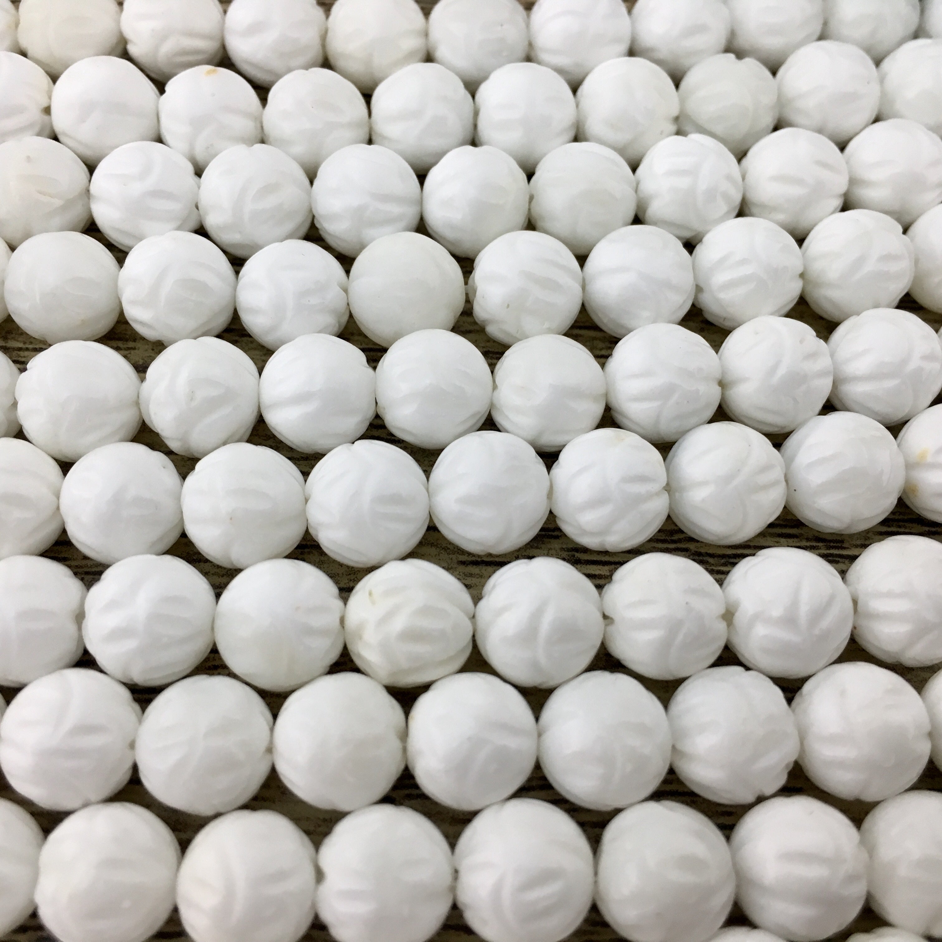 12mm White Carved Lotus Flower Tridacna Beads | Bellaire Wholesale