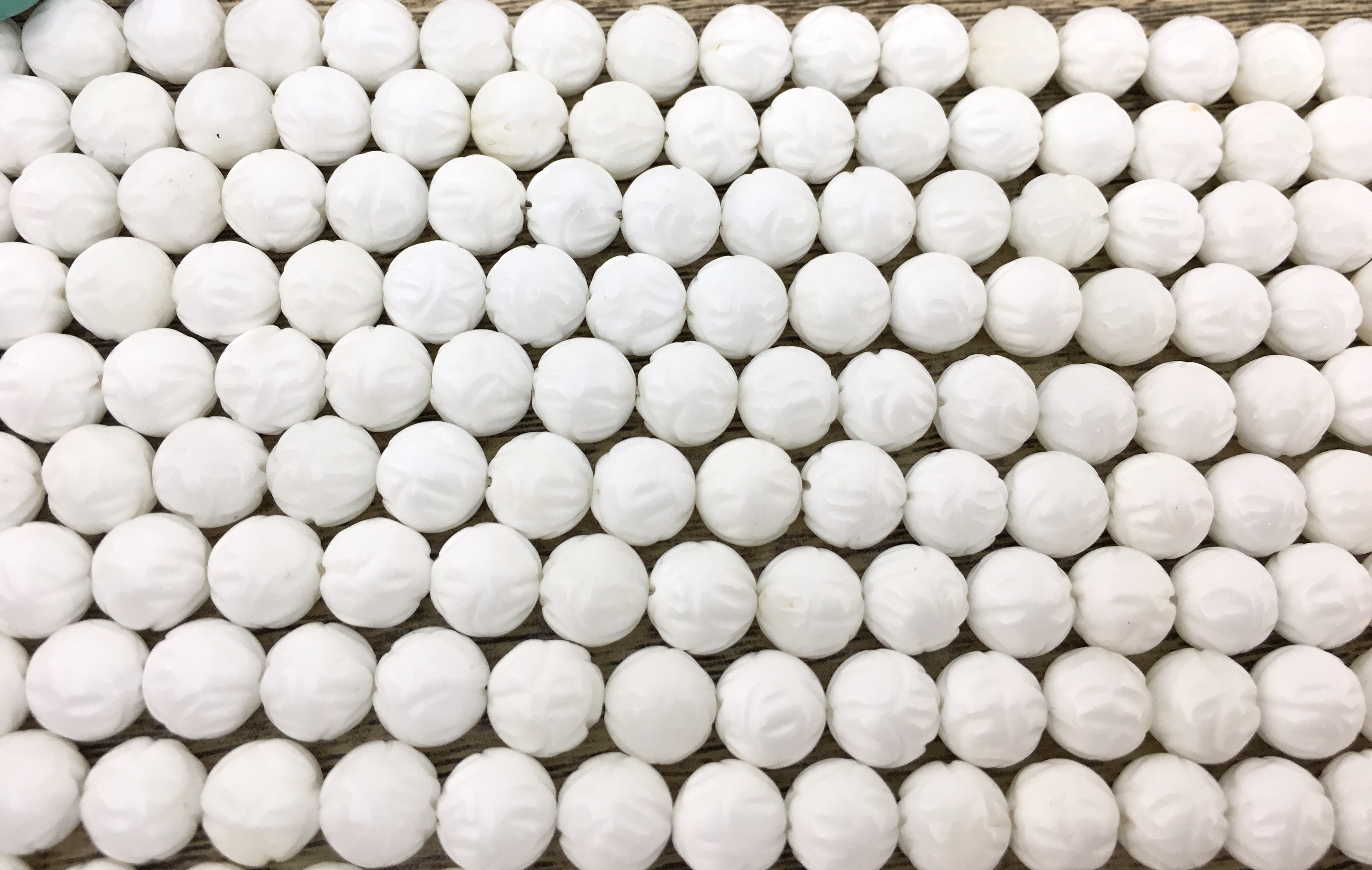 8mm White Carved Lotus Flower Tridacna Beads | Bellaire Wholesale