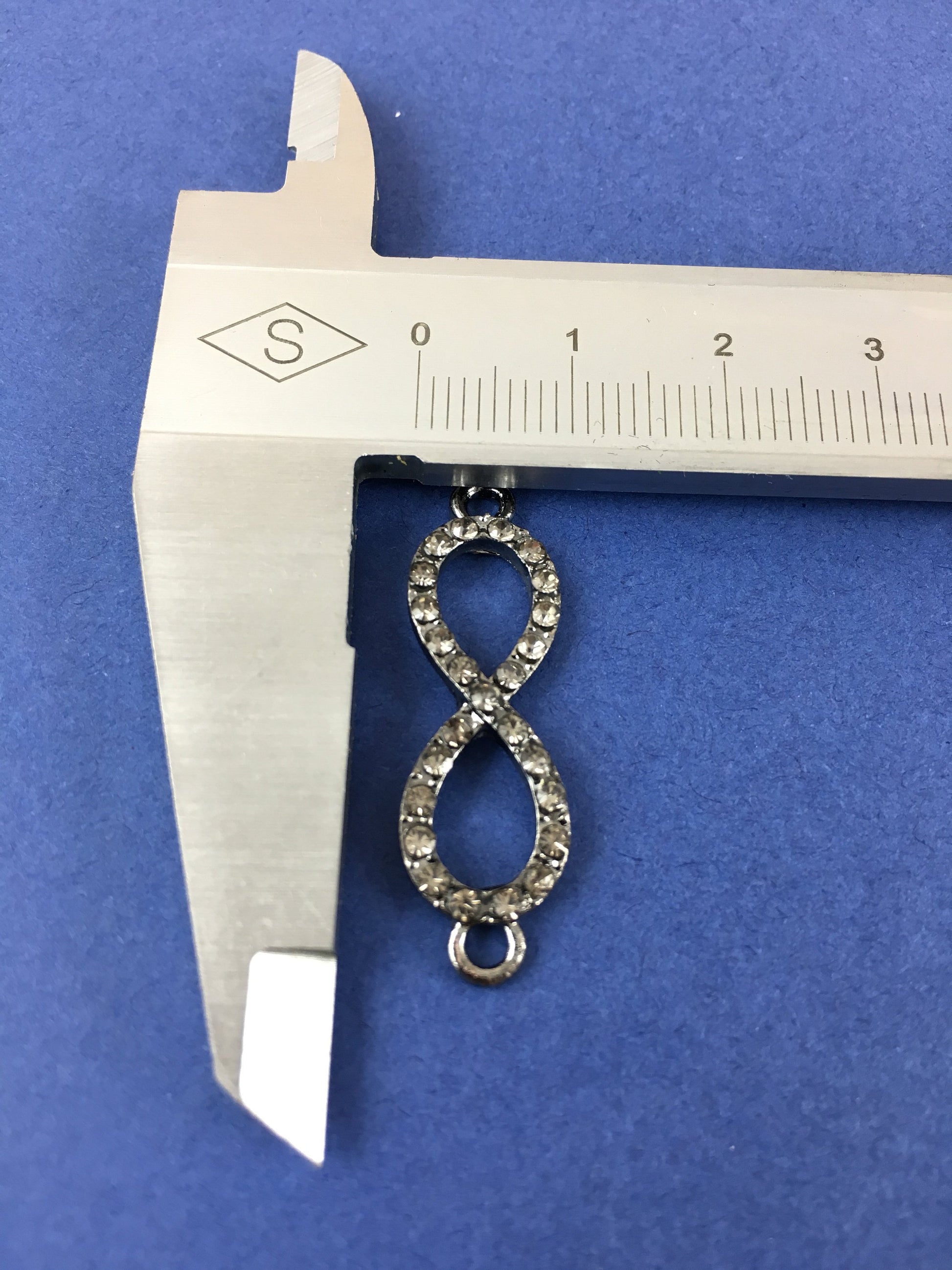 Alloy Connector, Silver Infinity Connector | Bellaire Wholesale