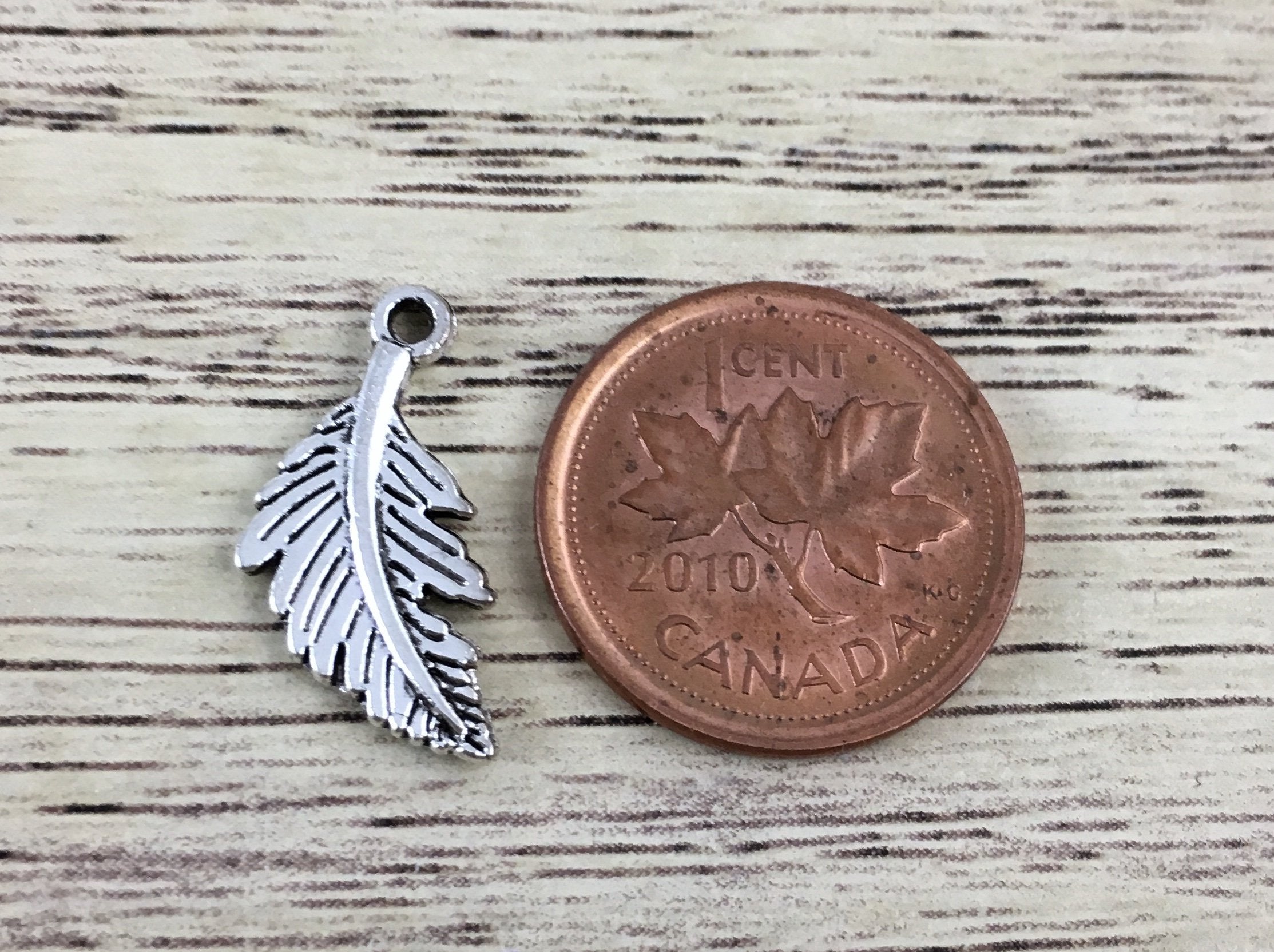 Alloy Silver Charm, 19mm Leaf Charm | Bellaire Wholesale