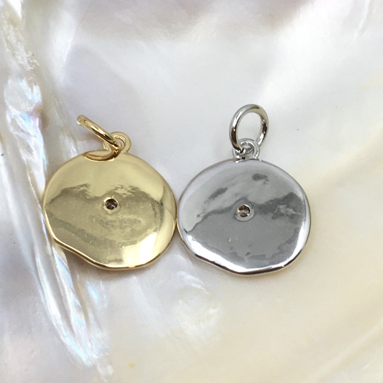 Round Compass Gold/Rhodium 18K gold plated