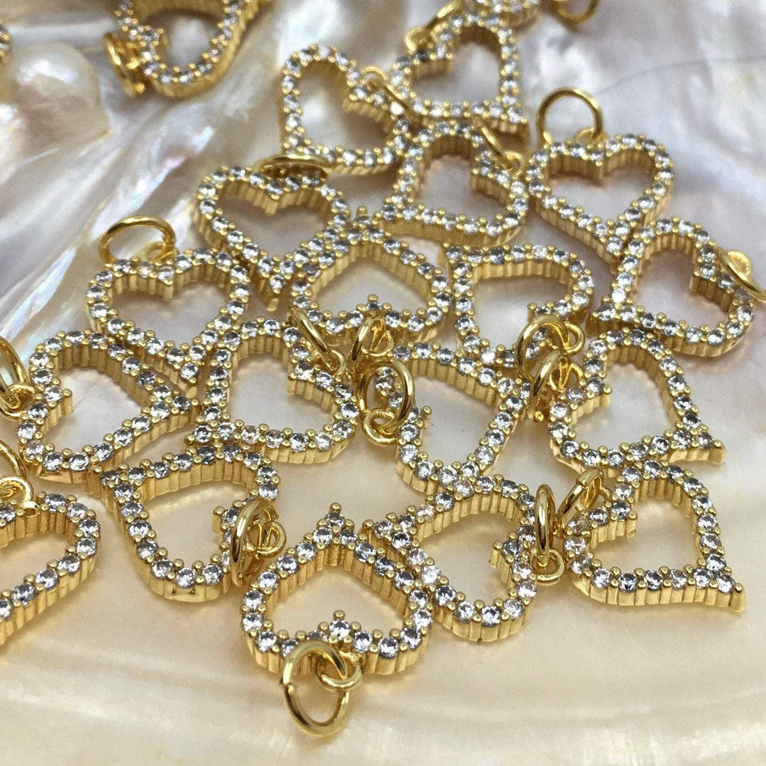 18K Gold Plated Sharp Heart Charm | Bellaire Wholesale