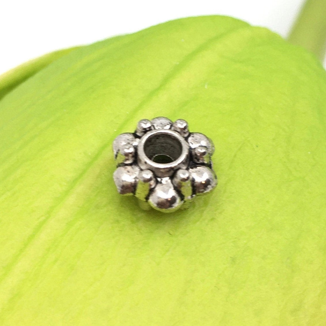7.5mm Rhodium Daisy Roundels | Bellaire Wholesale