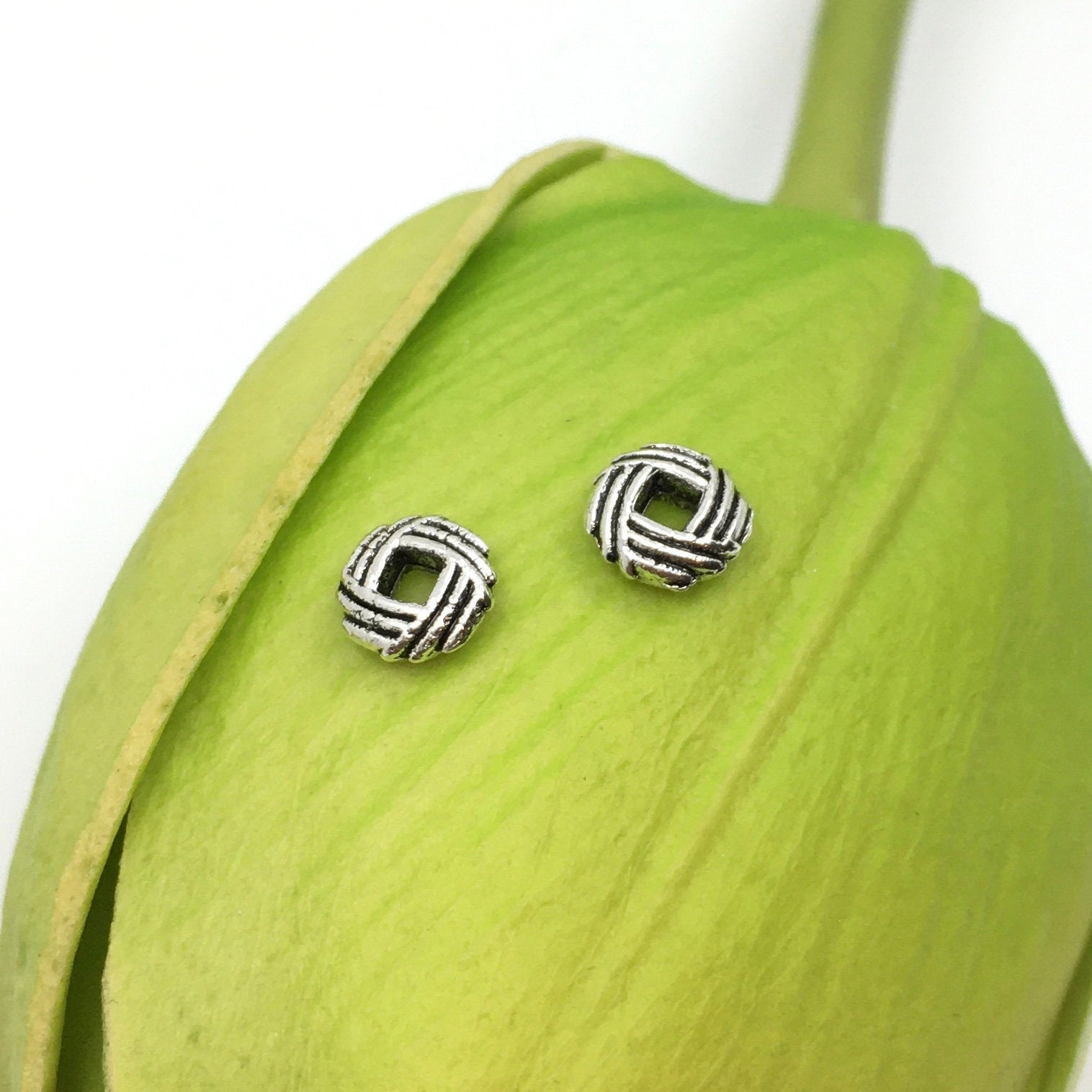 40Pcs Alloy Rhodium Flat Round Beads | Bellaire Wholesale
