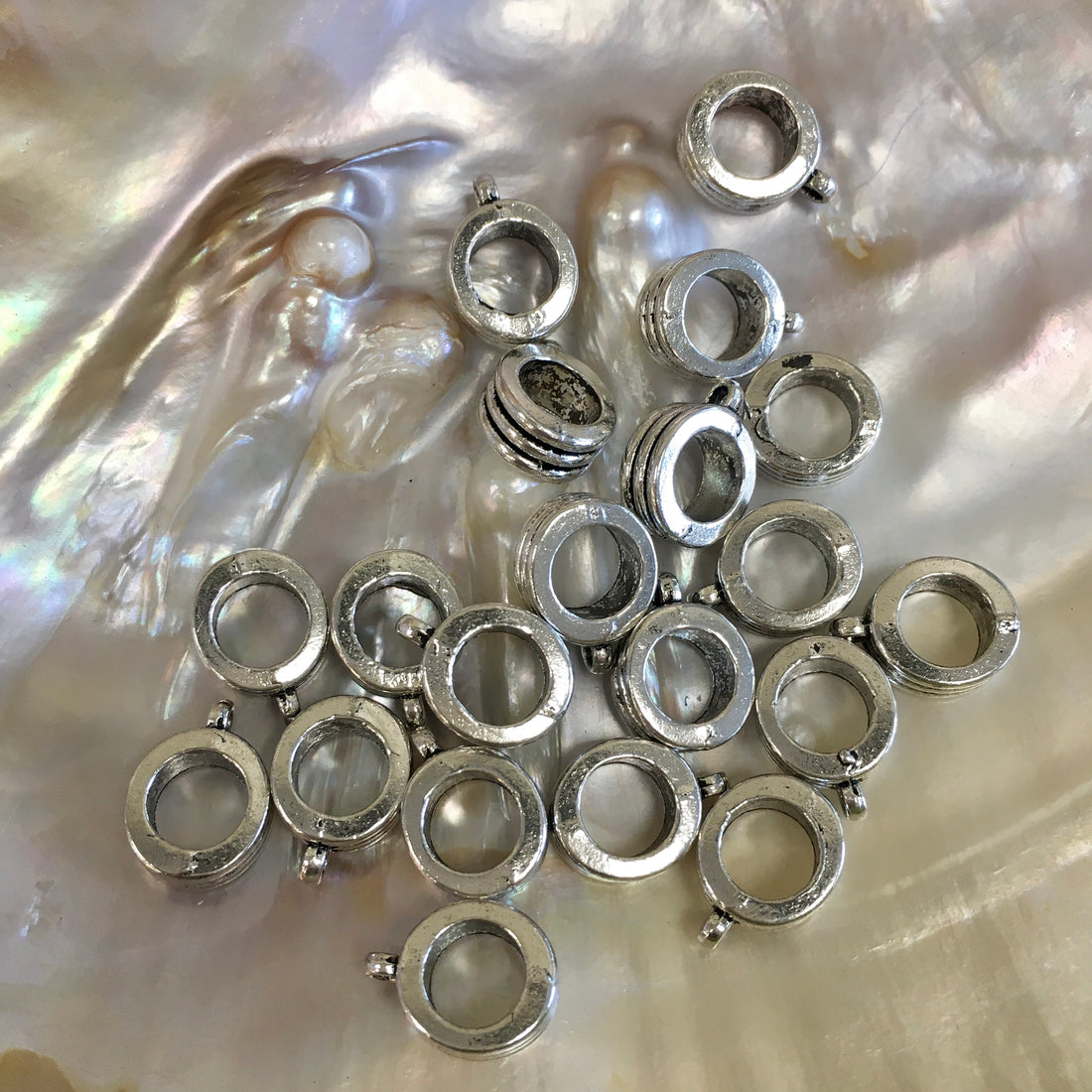 Alloy Charm Hanger with 3 grooves | Bellaire Wholesale