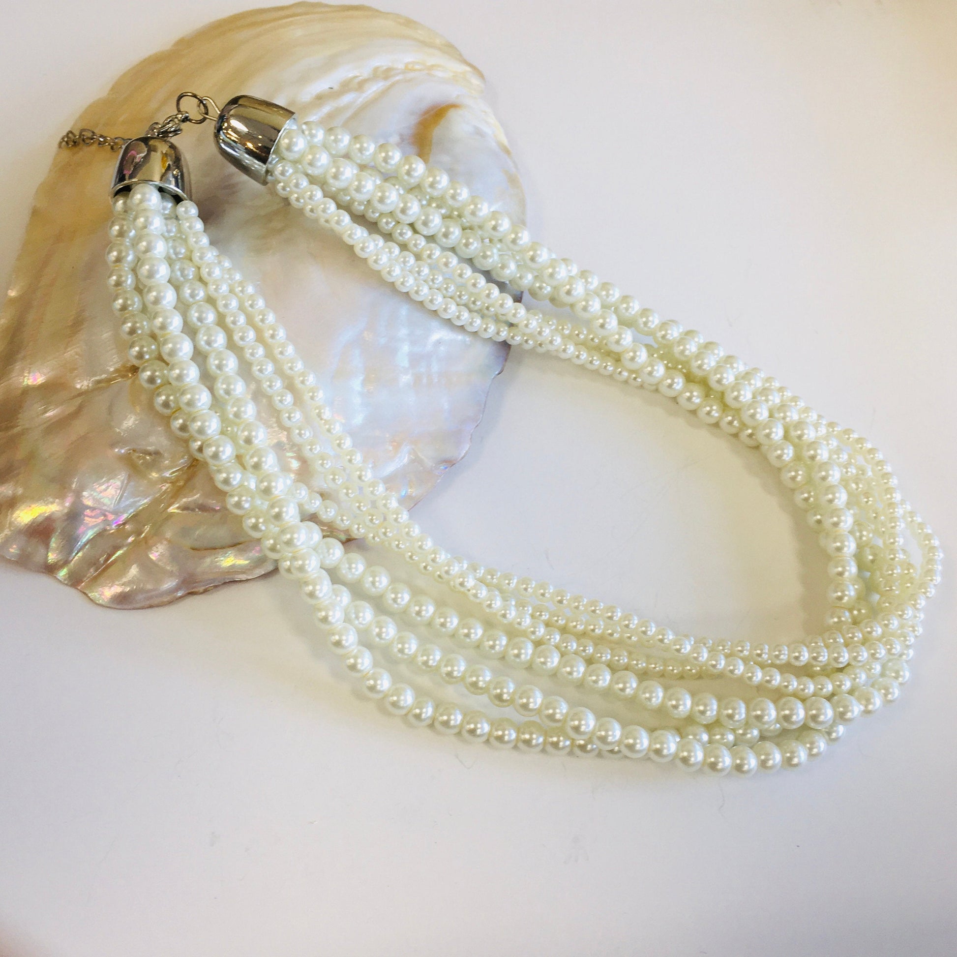 Glass Pearl Twisted Choker Necklace | Bellaire Wholesale