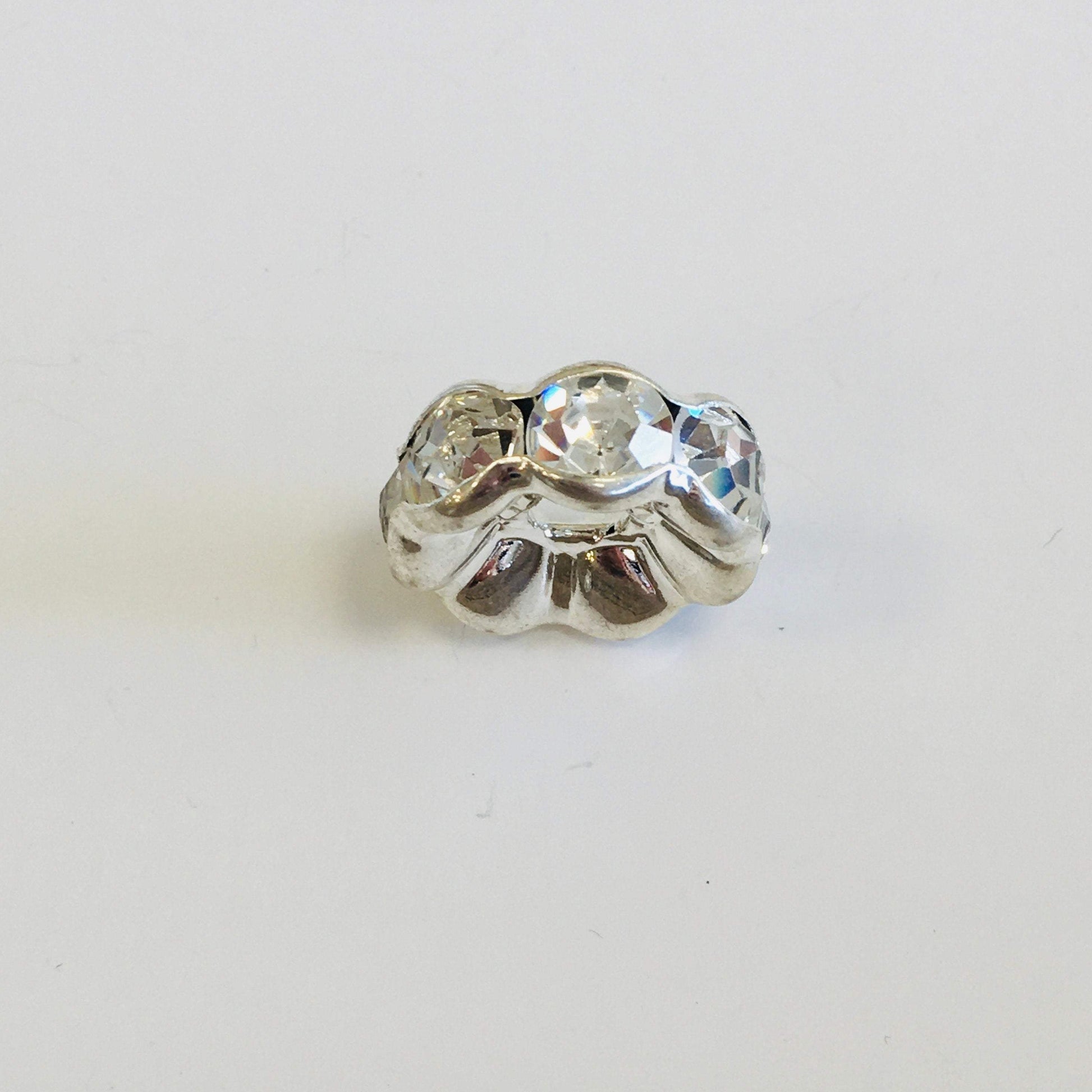 Curved Daisy Spacer Beads | Bellaire Wholesale