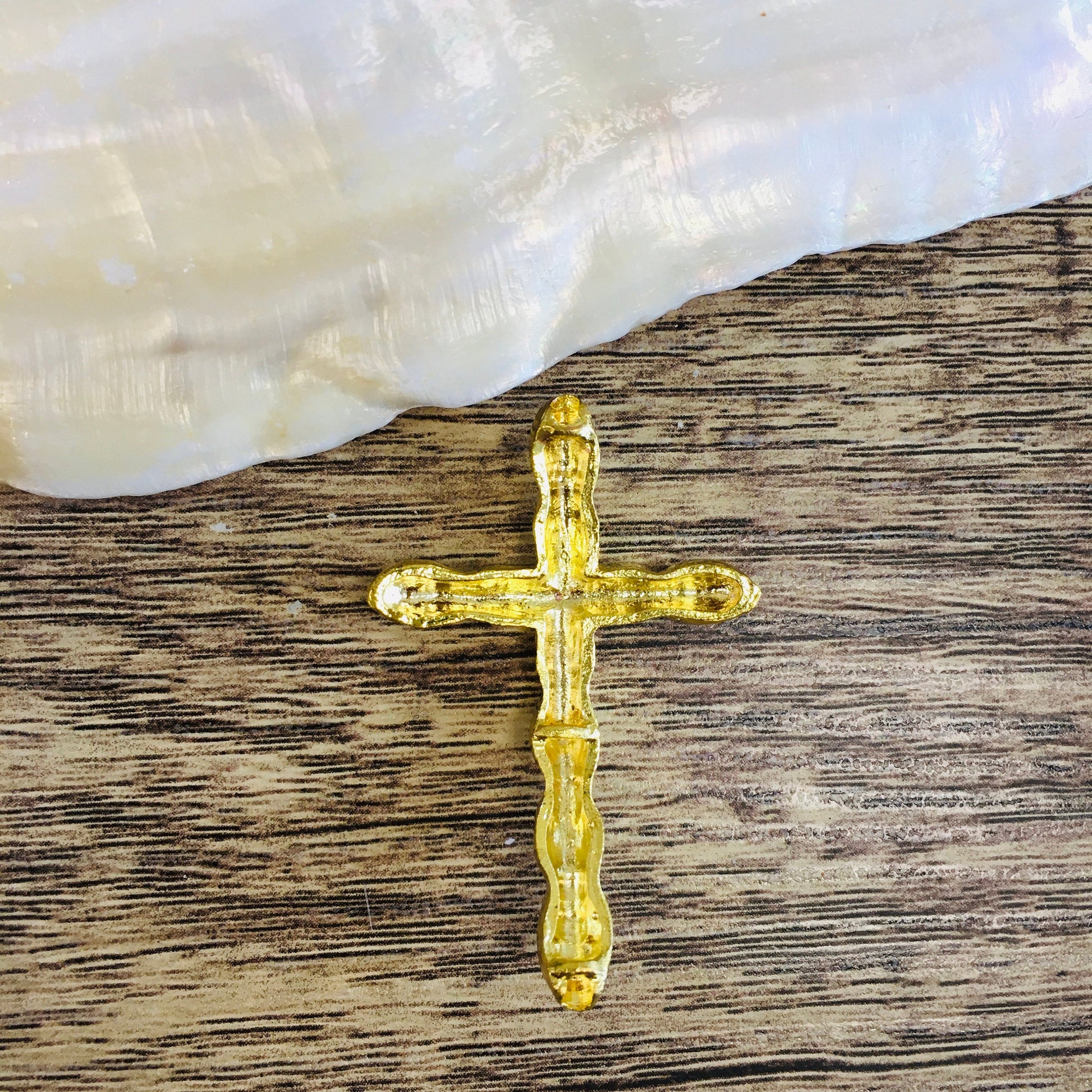 Alloy Gold Twisted Cross Connector | Bellaire Wholesale