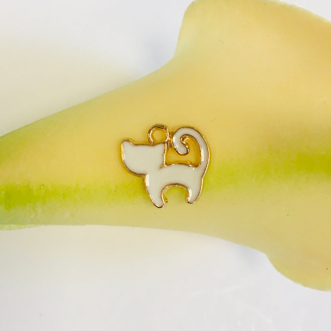 Enamel Baby Kitten Charm  | Bellaire Wholesale