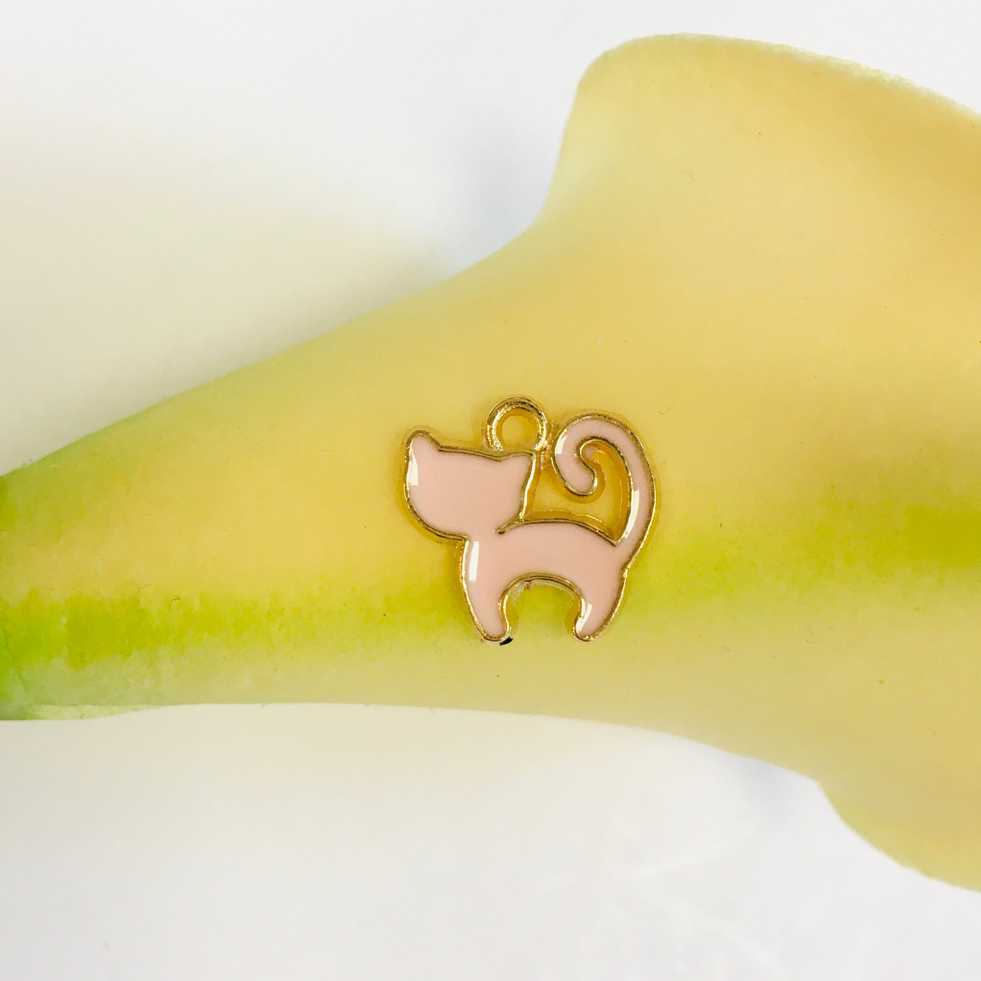 Enamel Baby Kitten Charm  | Bellaire Wholesale