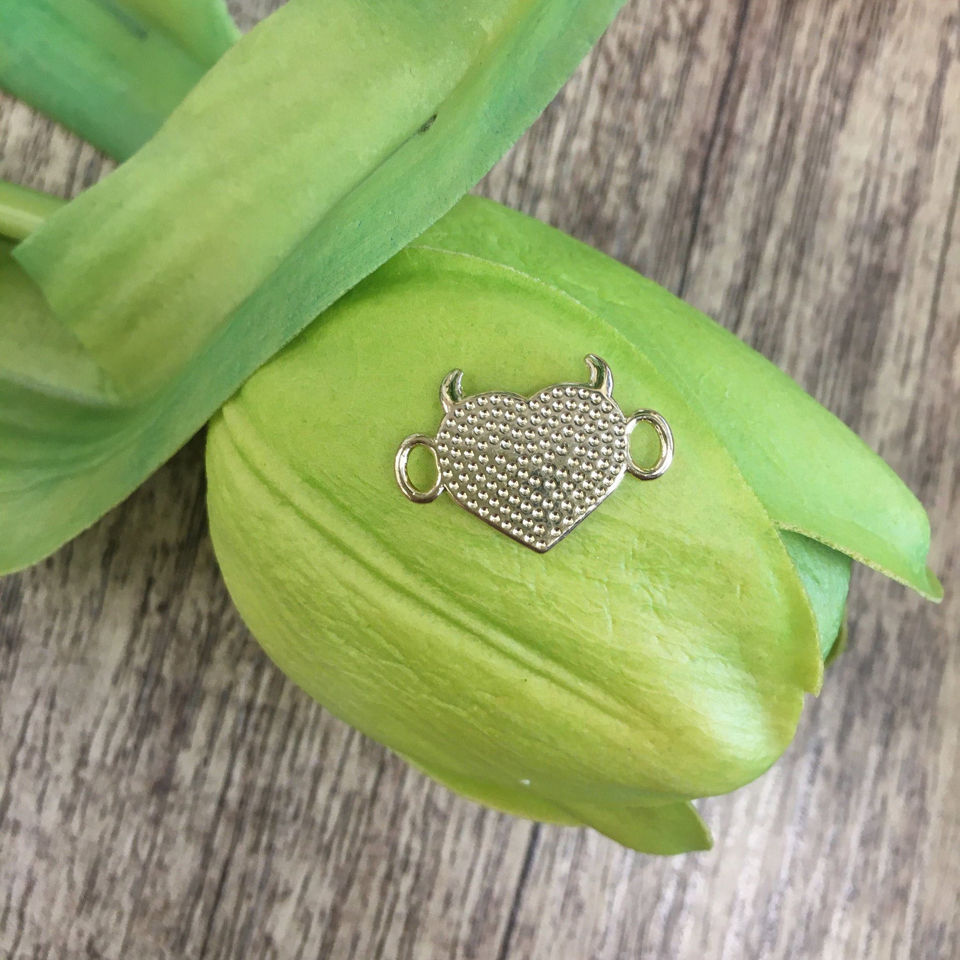 Red Devil Heart Connector | Bellaire Wholesale