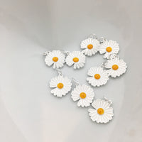 925 Sterling Silver Daisy Charm | Bellaire Wholesale