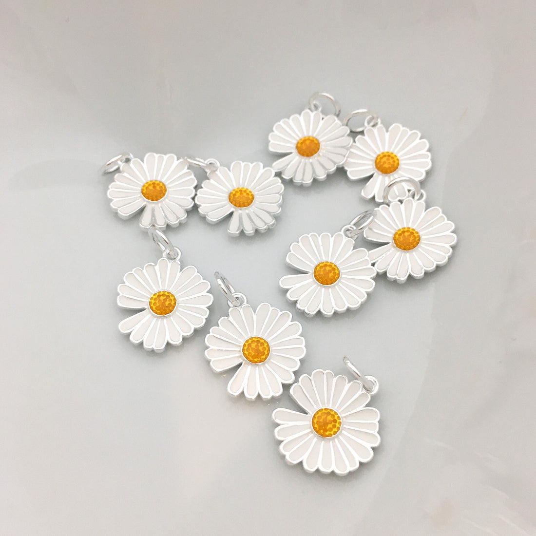 925 Sterling Silver Daisy Charm | Bellaire Wholesale