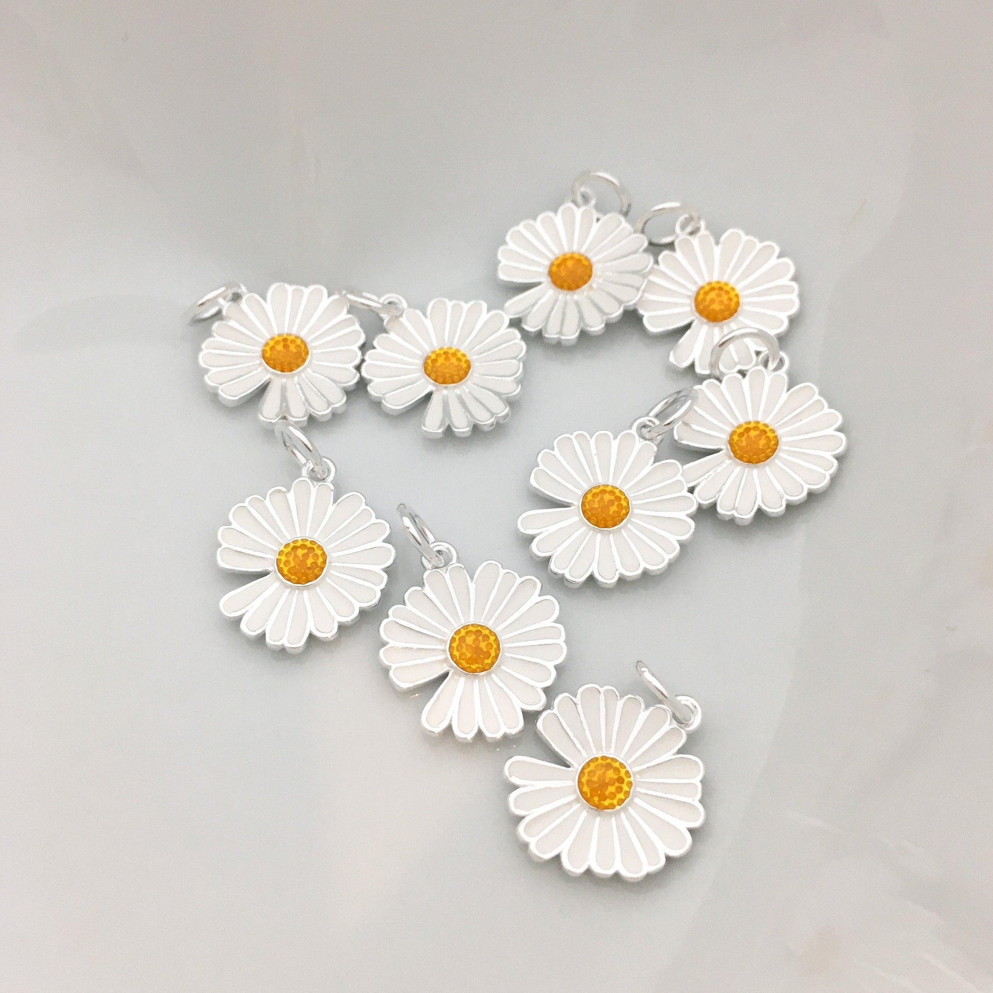 925 Sterling Silver Daisy Charm | Bellaire Wholesale