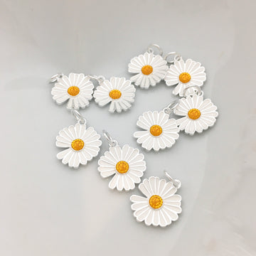 925 Sterling Silver Daisy Charm | Bellaire Wholesale