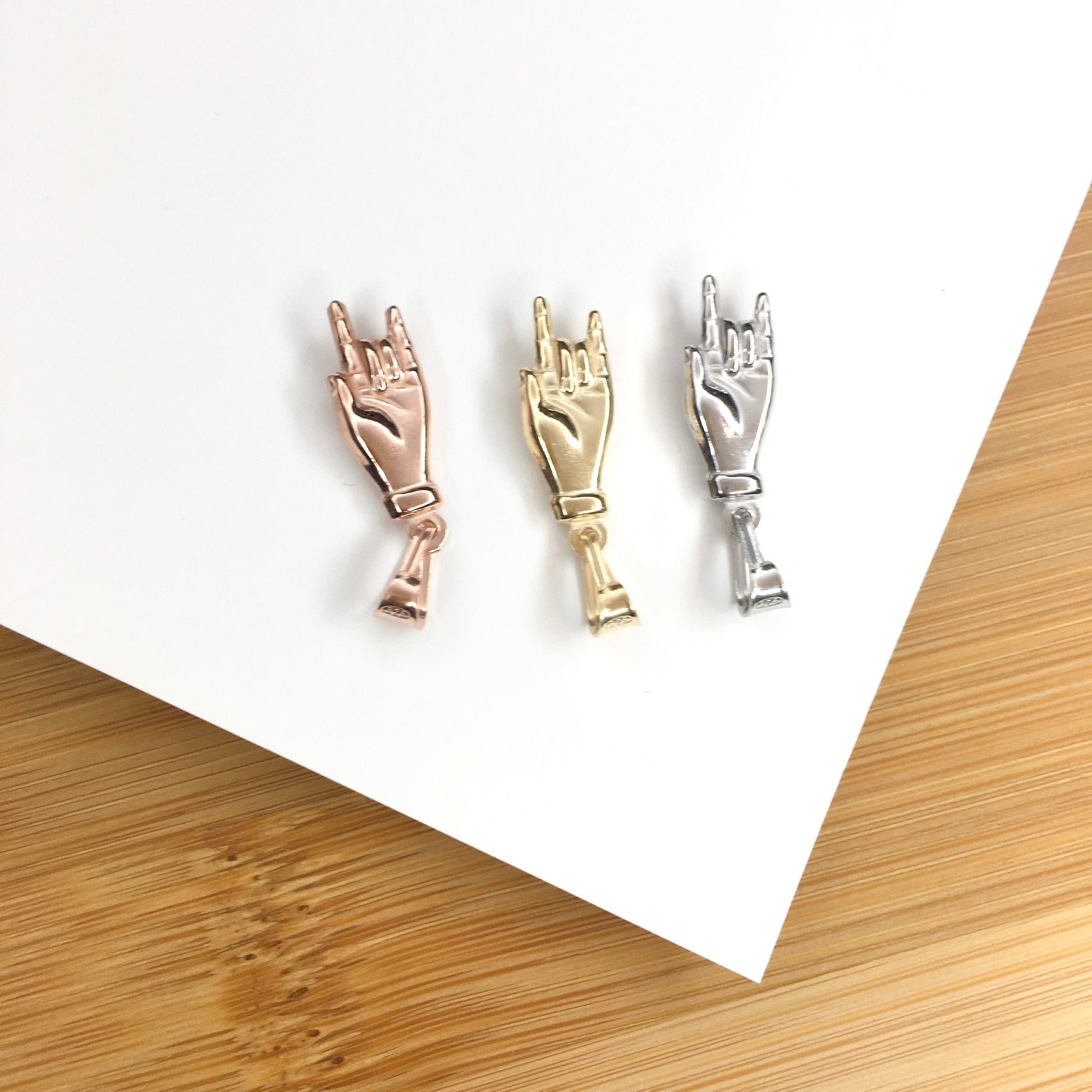 925 Sterling Silver Manu Cornuto Pendant | Bellaire Wholesale