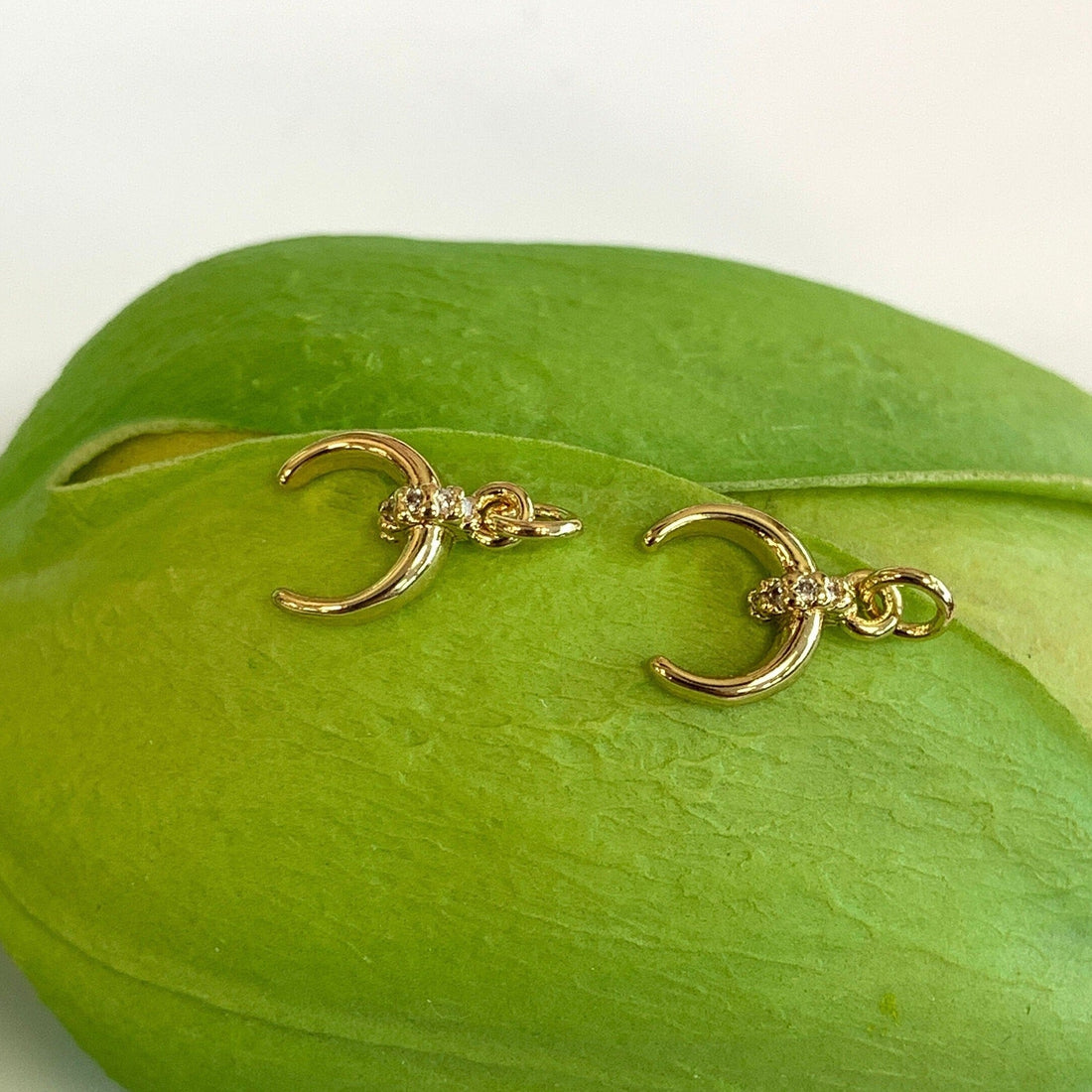 Little Gold Horn Charm | Bellaire Wholesale