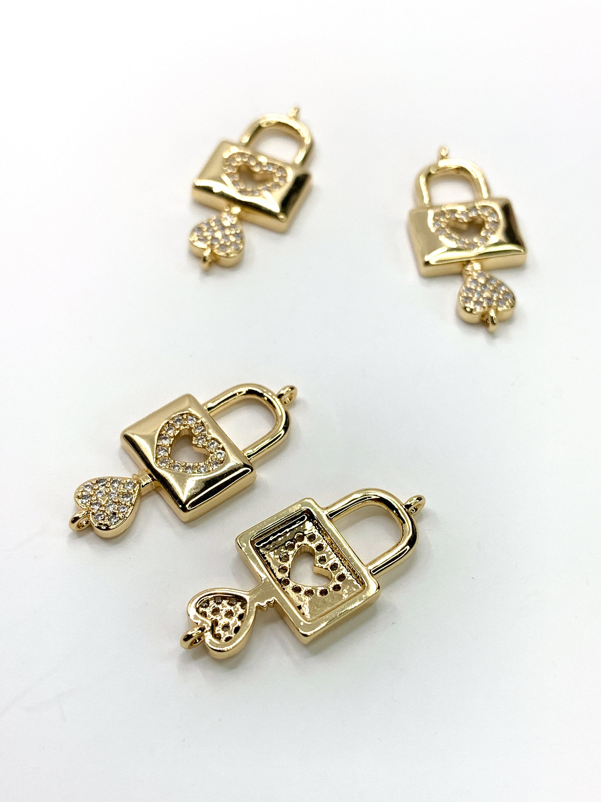 Lock with Heart Key Connector | Bellaire Wholesale