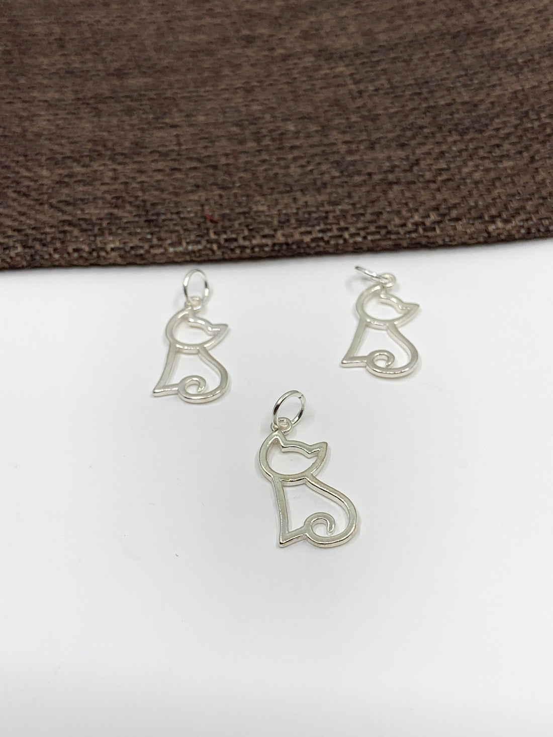 925 Sterling Silver Cat Charm | Bellaire Wholesale