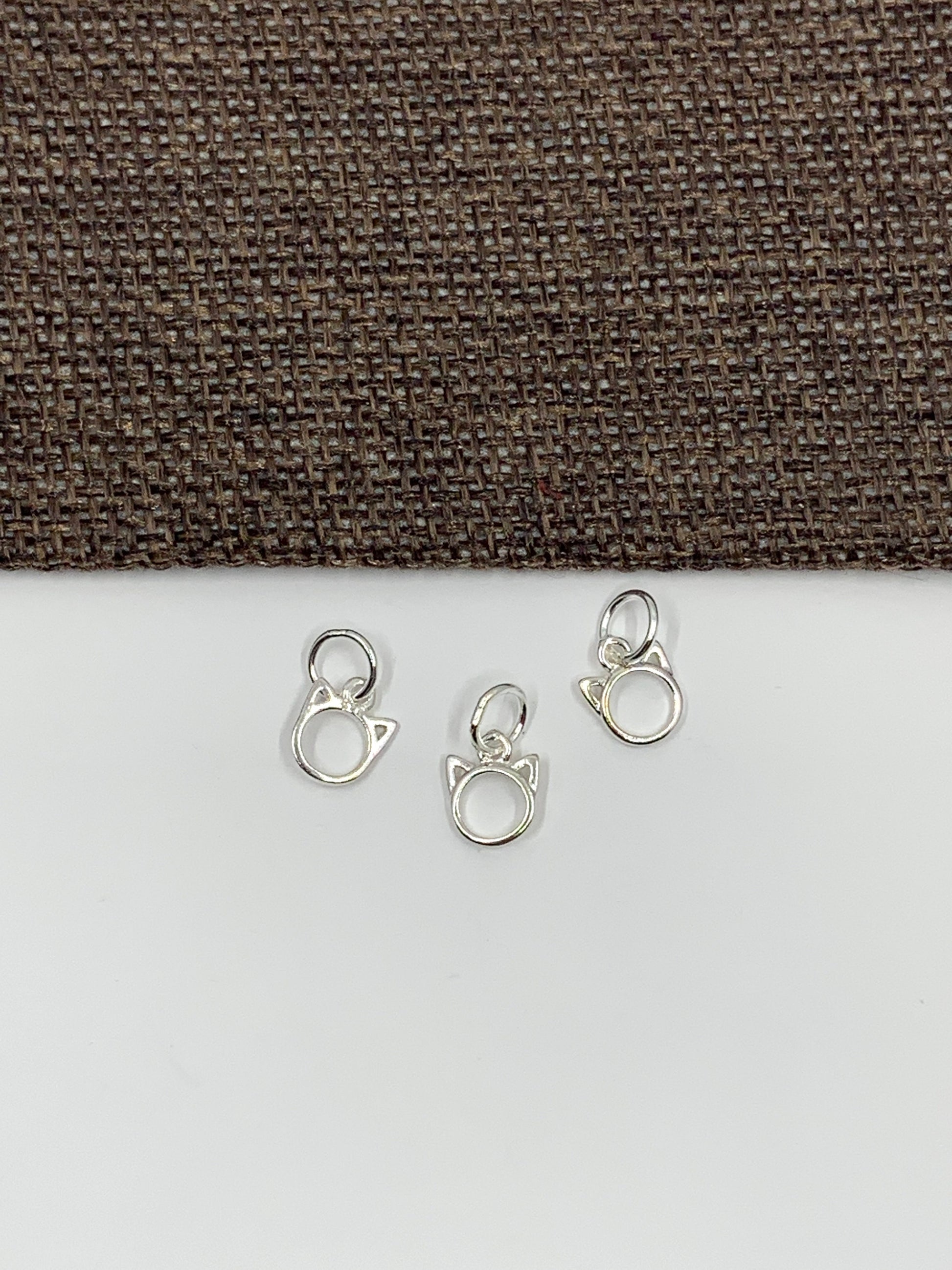 925 Sterling Small Cat Head Charm | Bellaire Wholesale