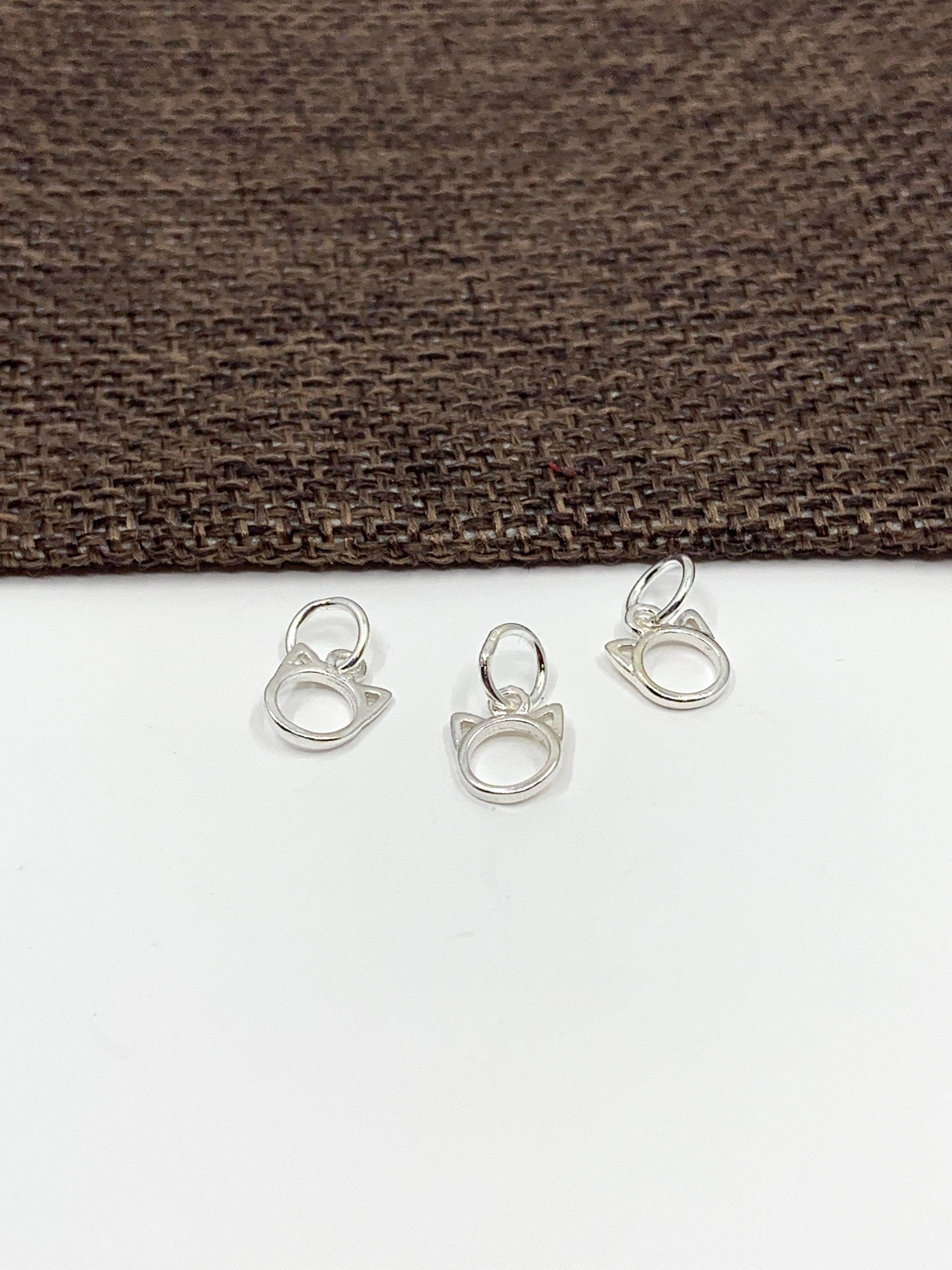 925 Sterling Small Cat Head Charm | Bellaire Wholesale