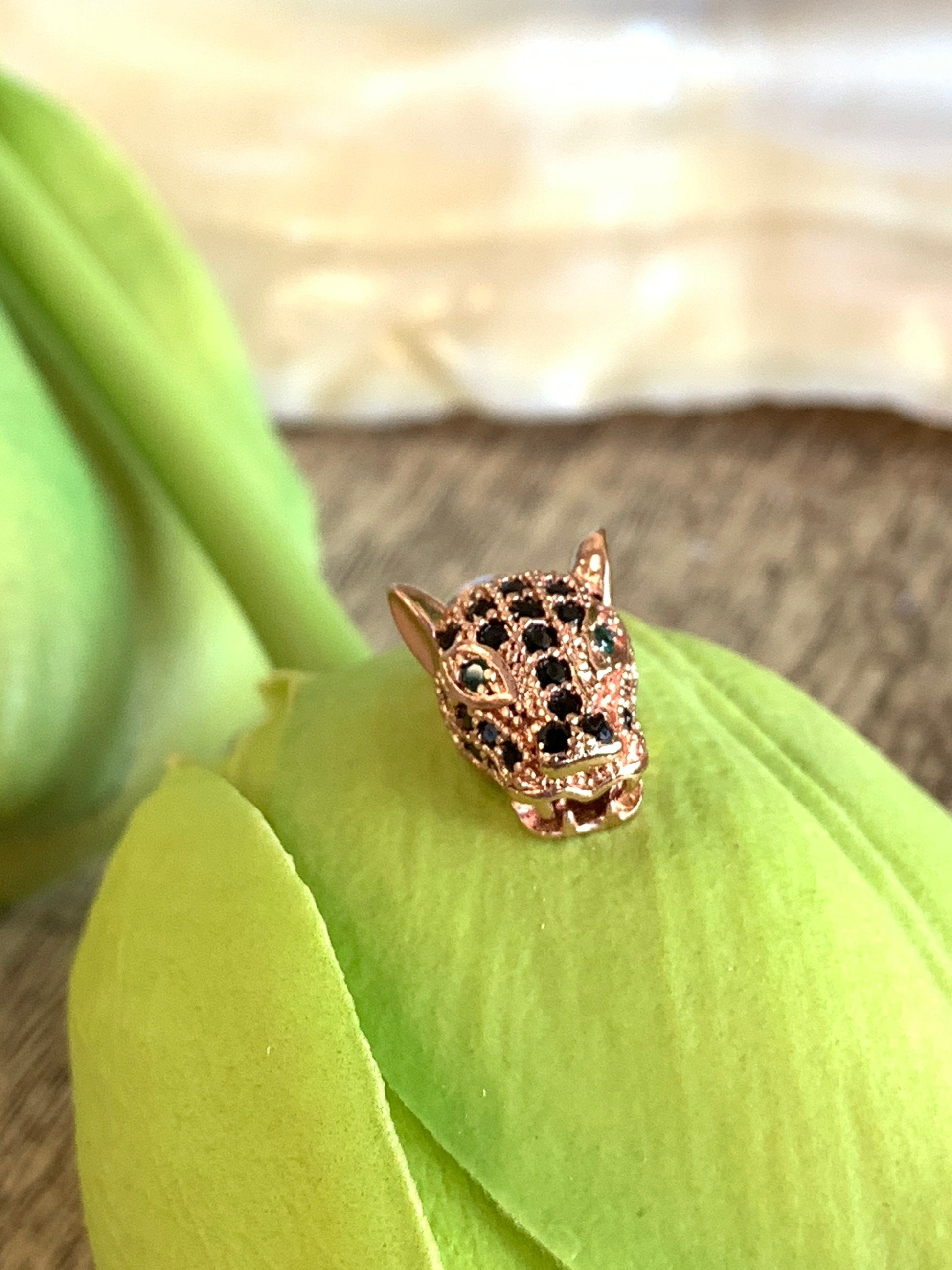 Panther head bead | Bellaire Wholesale
