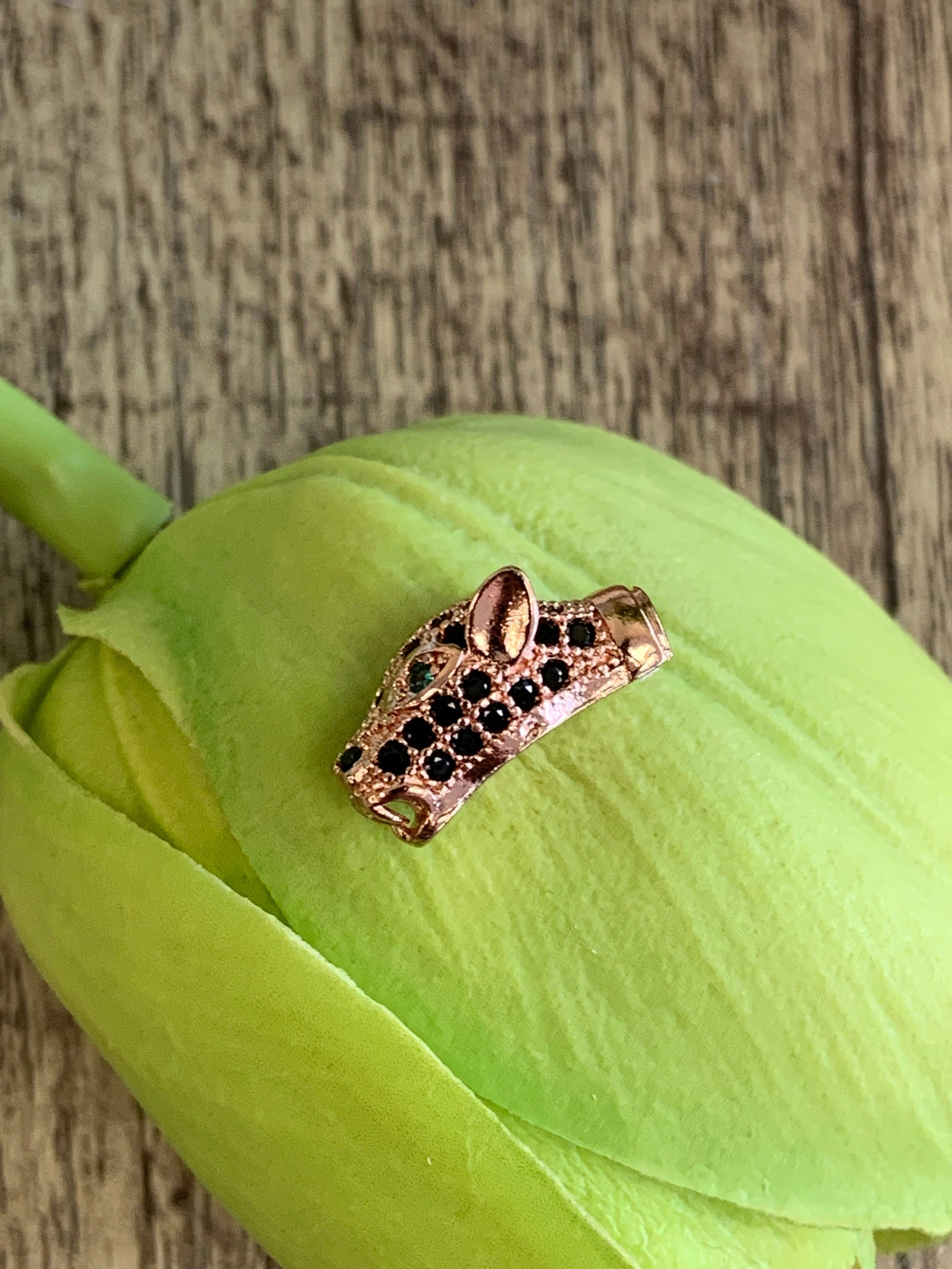 Panther head bead | Bellaire Wholesale