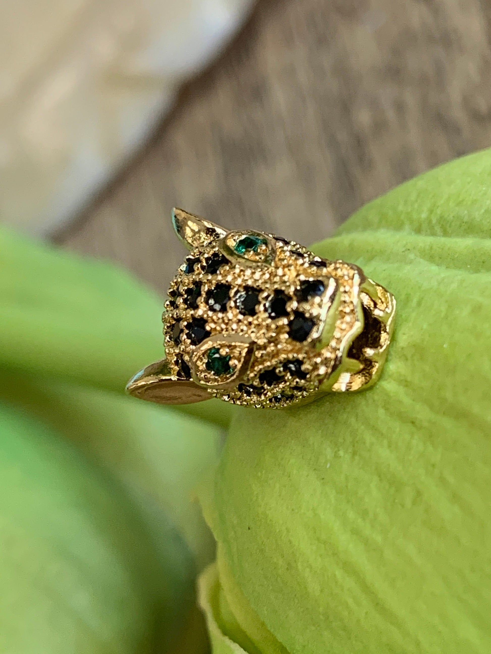 Panther head bead | Bellaire Wholesale