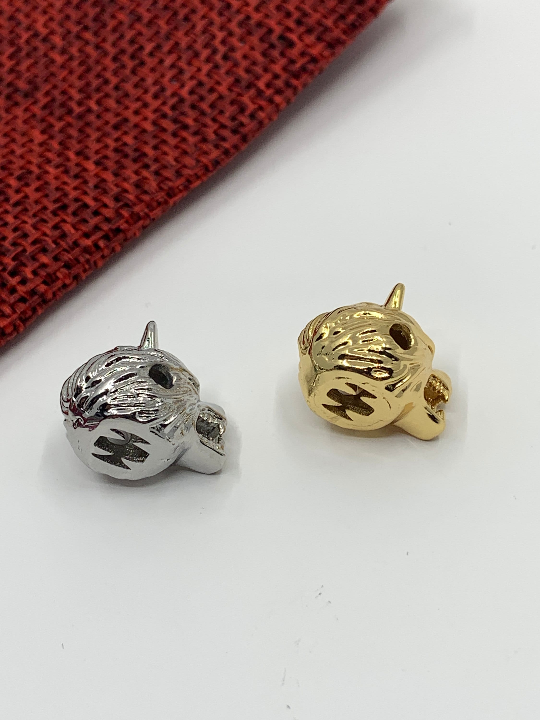 Wolf head beads | Bellaire Wholesale