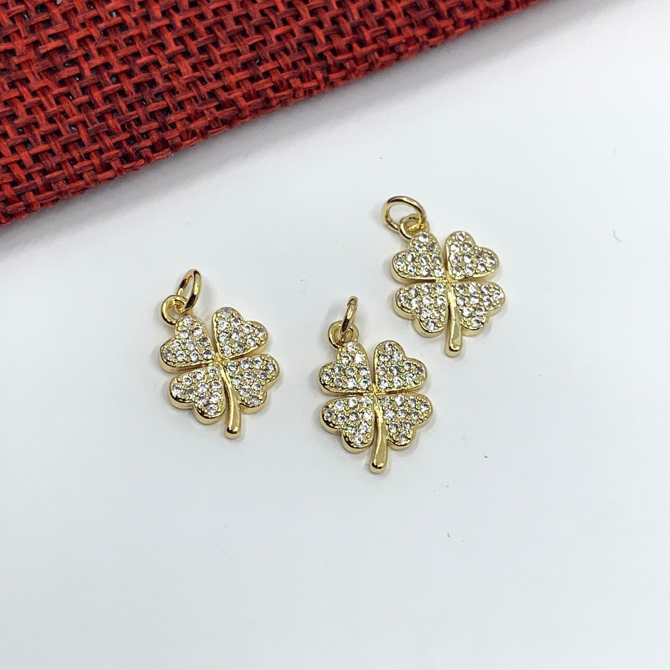 4 Leaf Flower Pendant