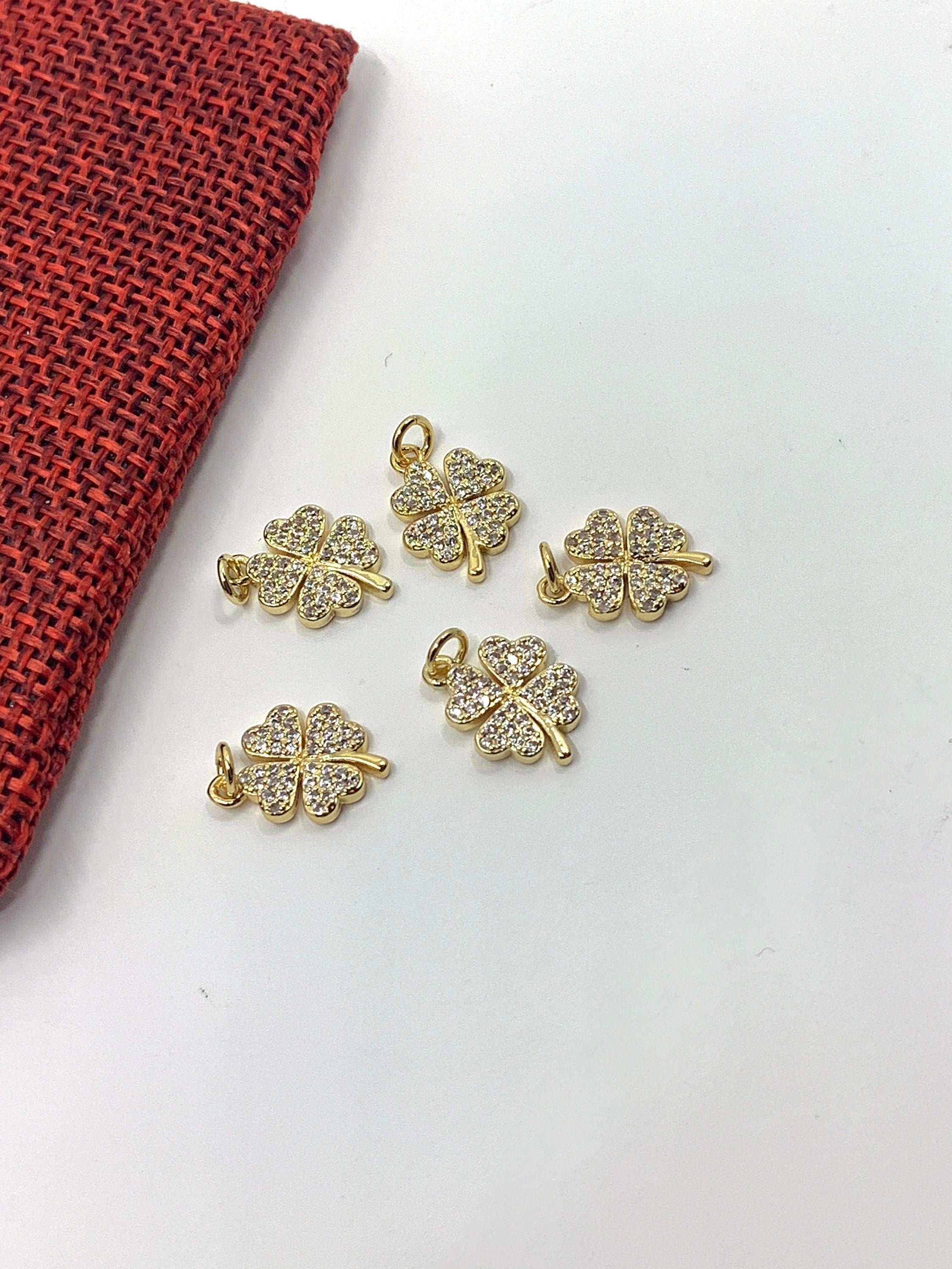 4 Leaf Flower Pendant