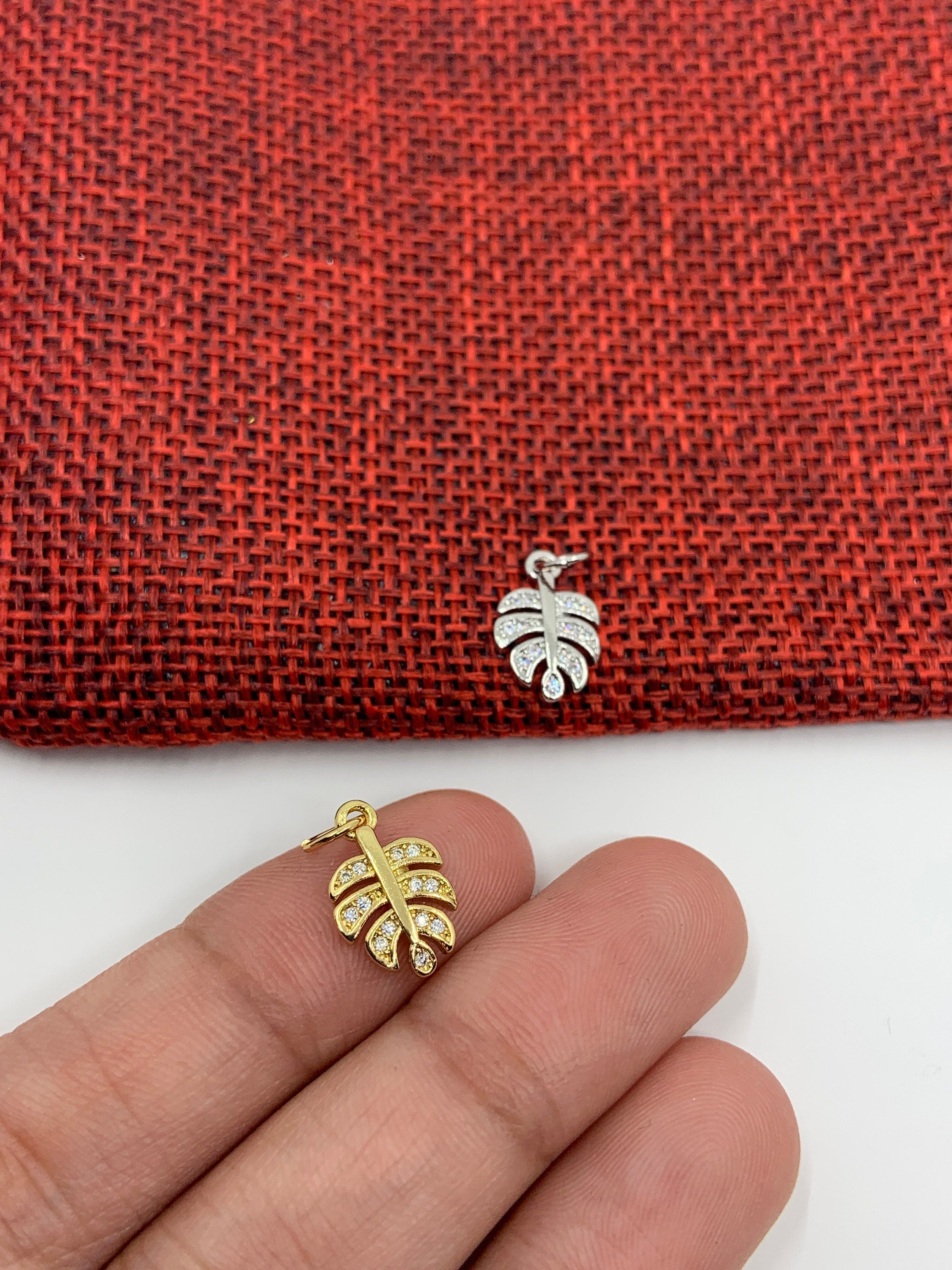 Dainty Tropical Foliage pendant, CZ Leaf
