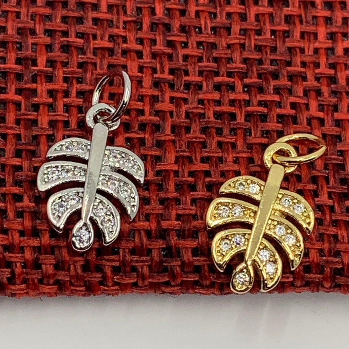 Dainty Tropical Foliage pendant, CZ Leaf