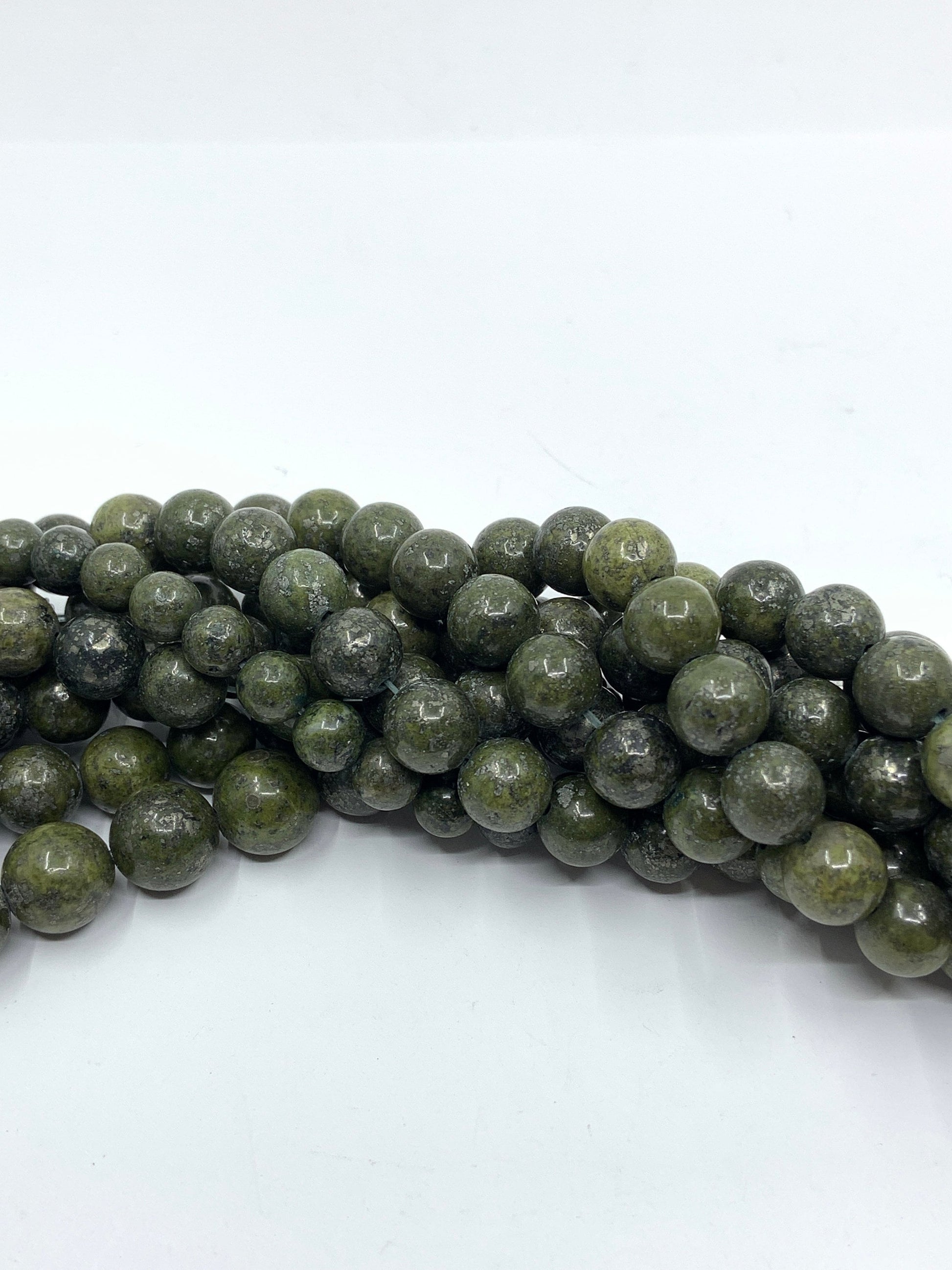 Forest green wood beads | Bellaire Wholesale