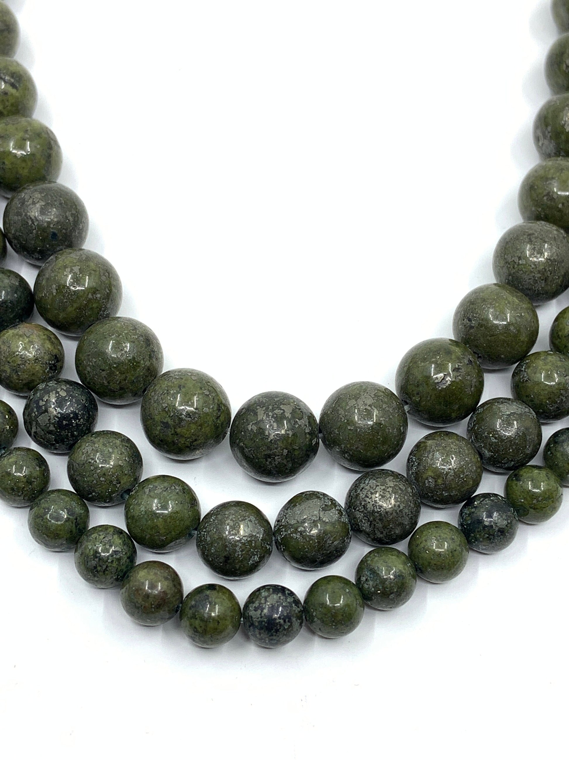 Forest green wood beads | Bellaire Wholesale