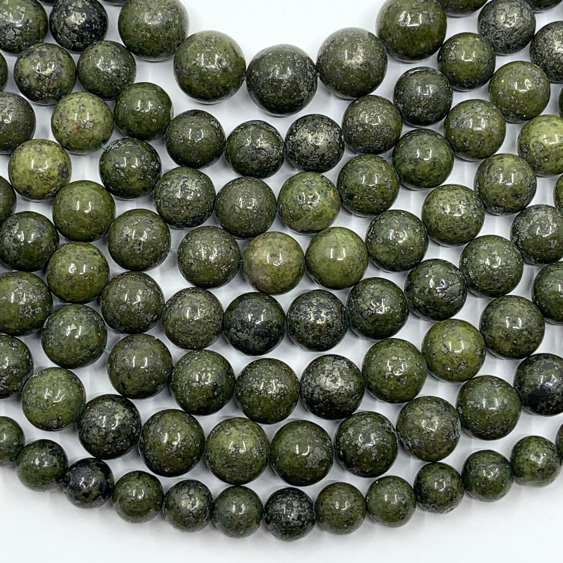 Forest green wood beads | Bellaire Wholesale