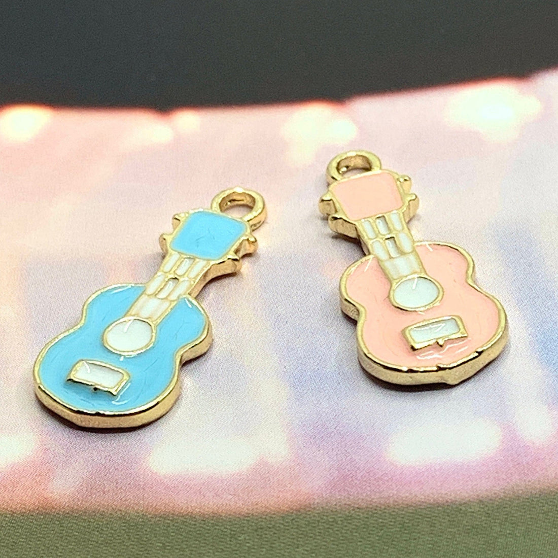 Guitar Charm | Bellaire Wholesale