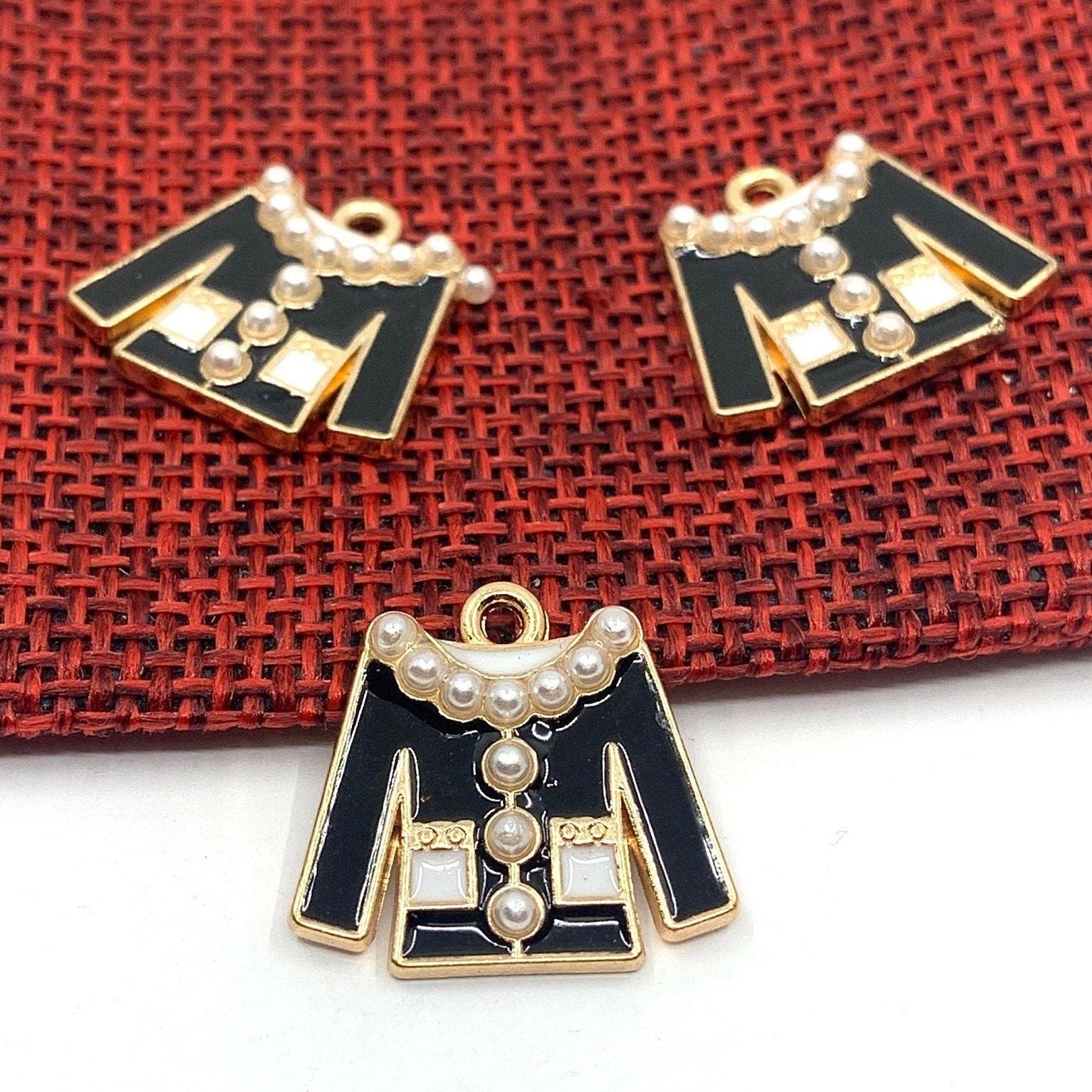 Black Jacket Charm | Bellaire Wholesale
