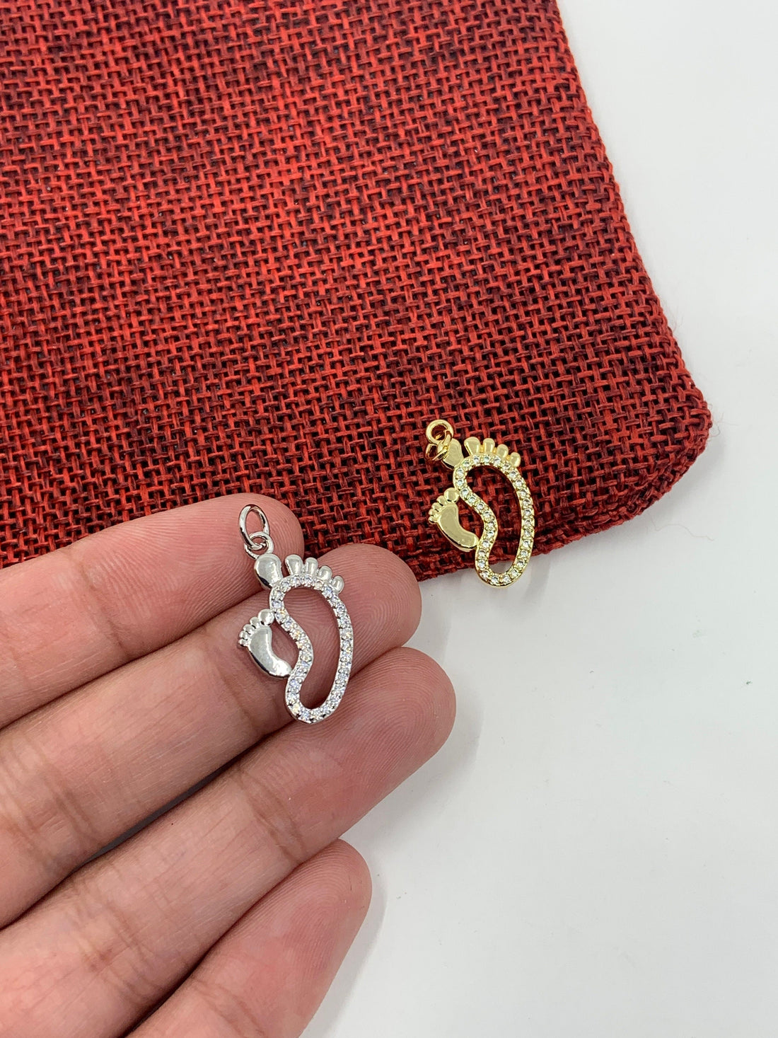 Baby and Mom foot charm | Bellaire Wholesale