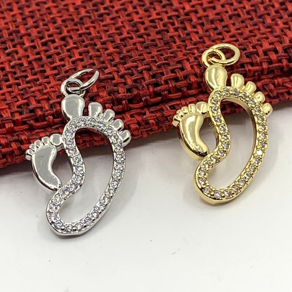 Baby and Mom foot charm | Bellaire Wholesale