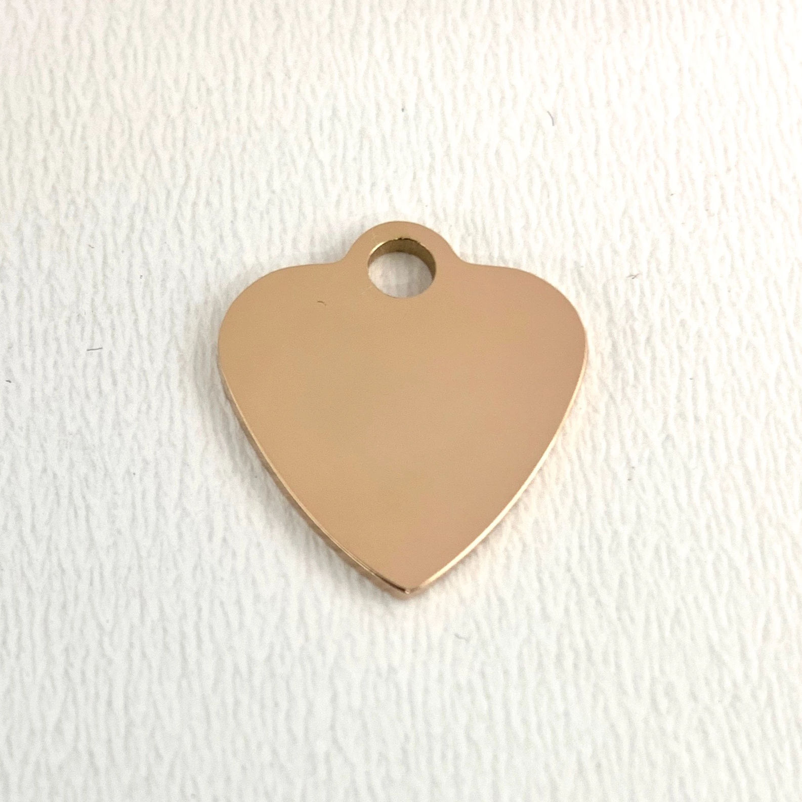 Mama Engraved Heart Charm | Bellaire Wholesale